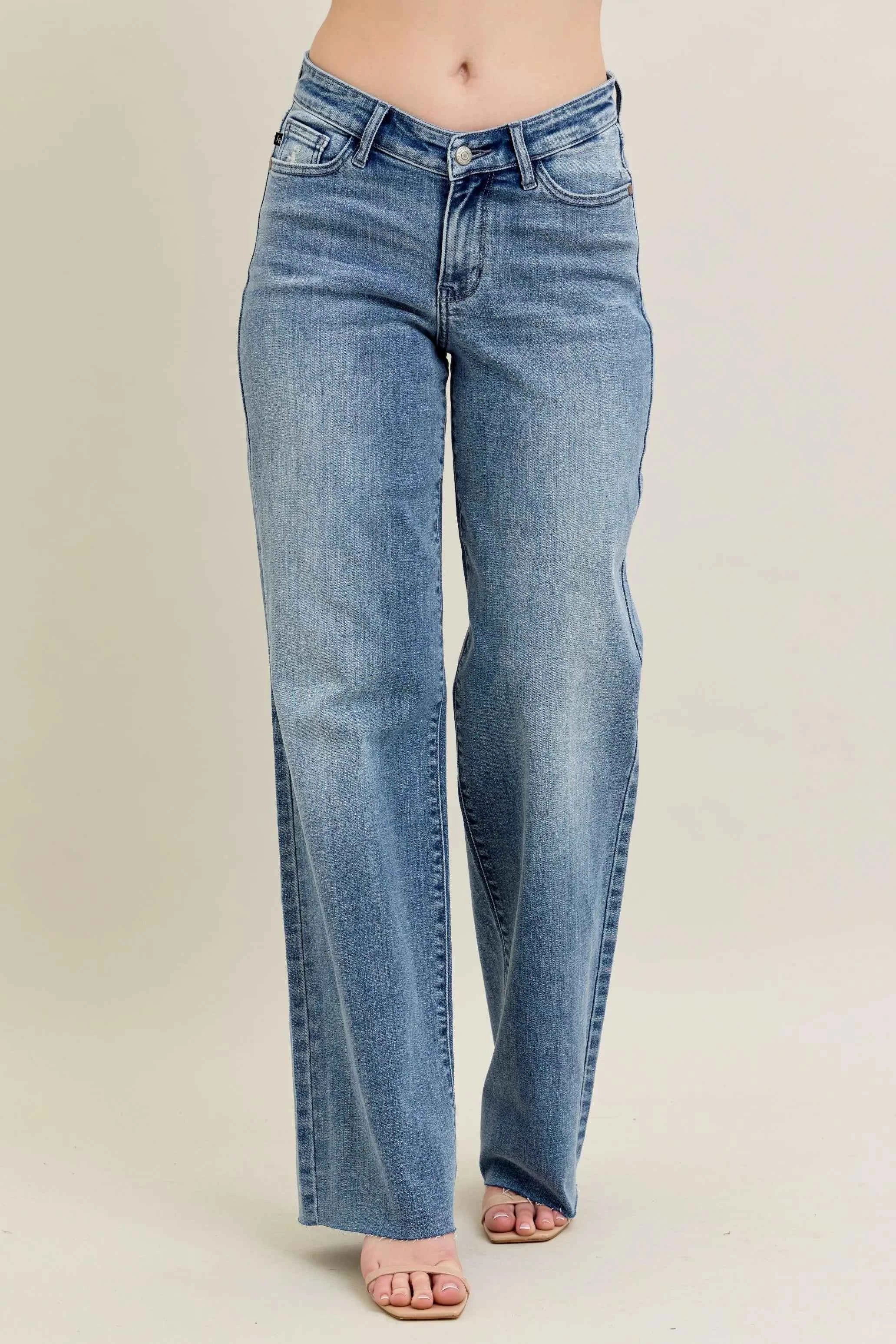 Judy Blue Full Size V - Front Baggy Jeans Plus Size 00fc55fcef4a4e3bb927f8824dc4b483-Max-Origin