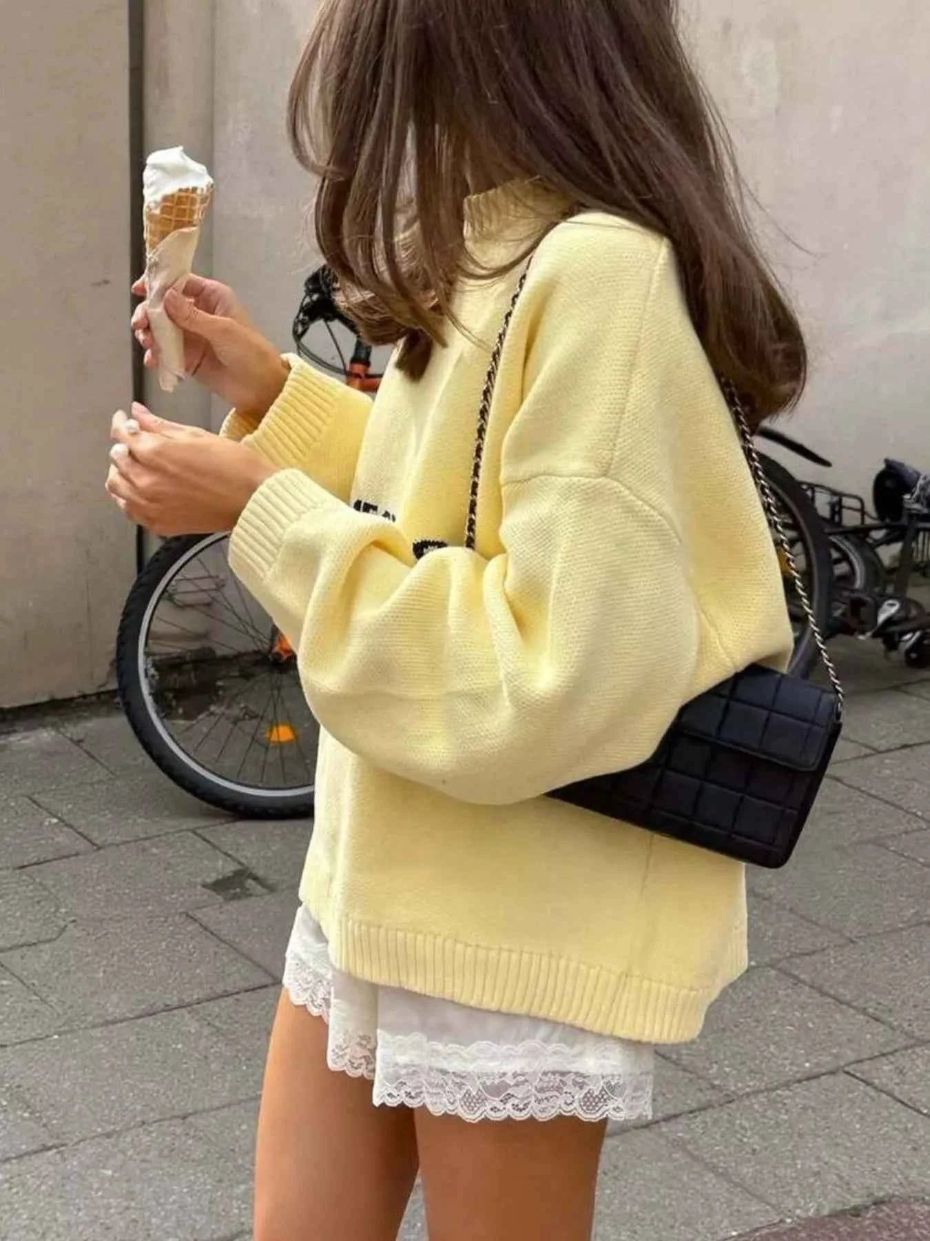 Letter Ribbed Hem Long Sleeve Sweater 0178d4f6-be07-43d4-8033-2f7d385c9c8c-Max-Origin