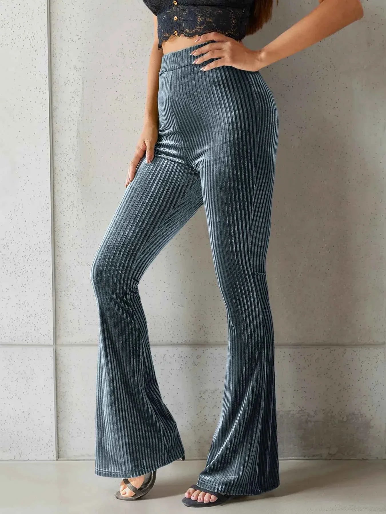 High-Waisted Ribbed Velvet Flare Pants 05a7d405b2914b0595507d836334d095-Max-Origin