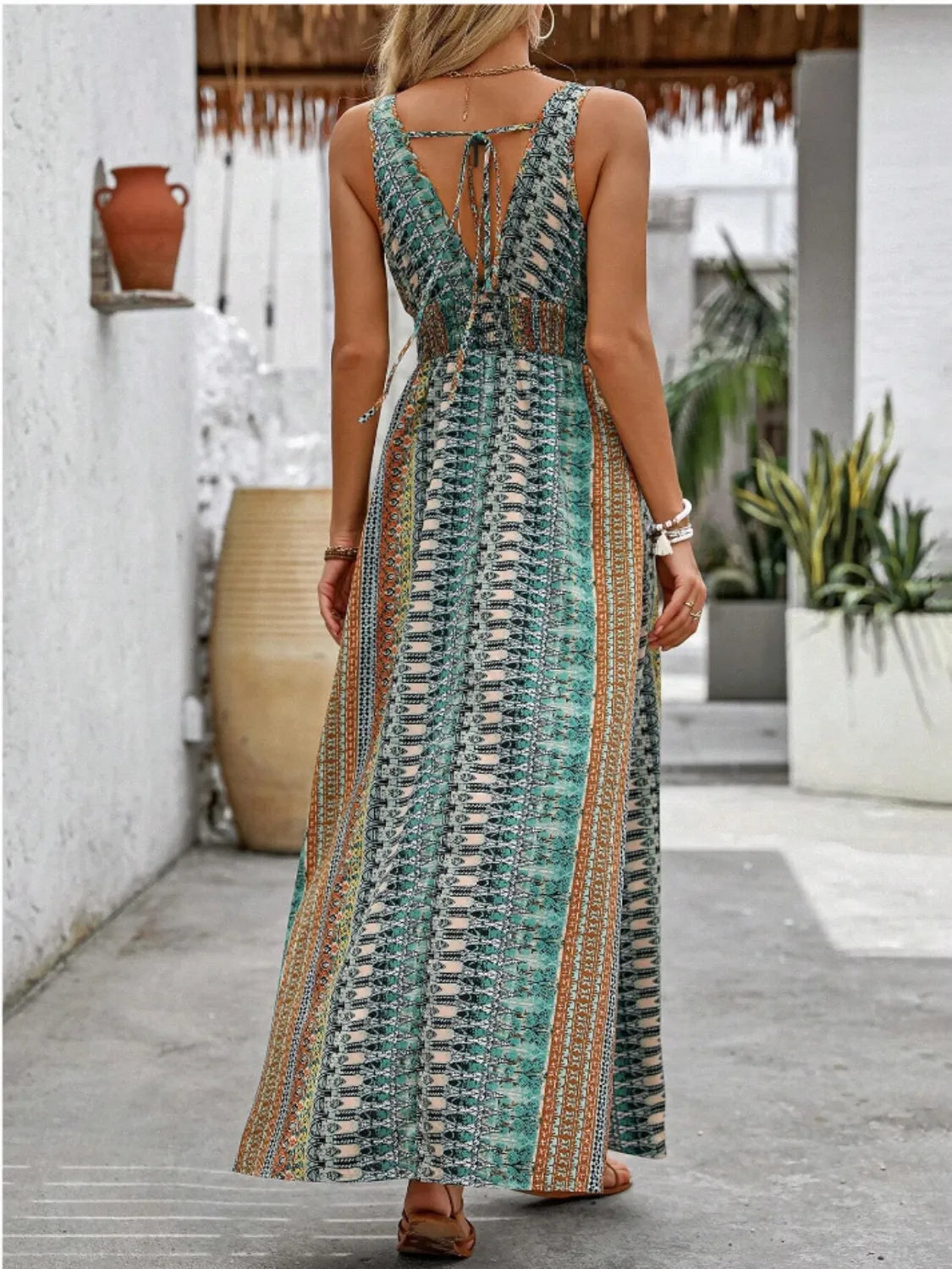 Tied Back Printed Sleeveless Maxi Slit Dress 066d899d-4e9f-467b-b1de-392b7b2eb36c-Max-Origin