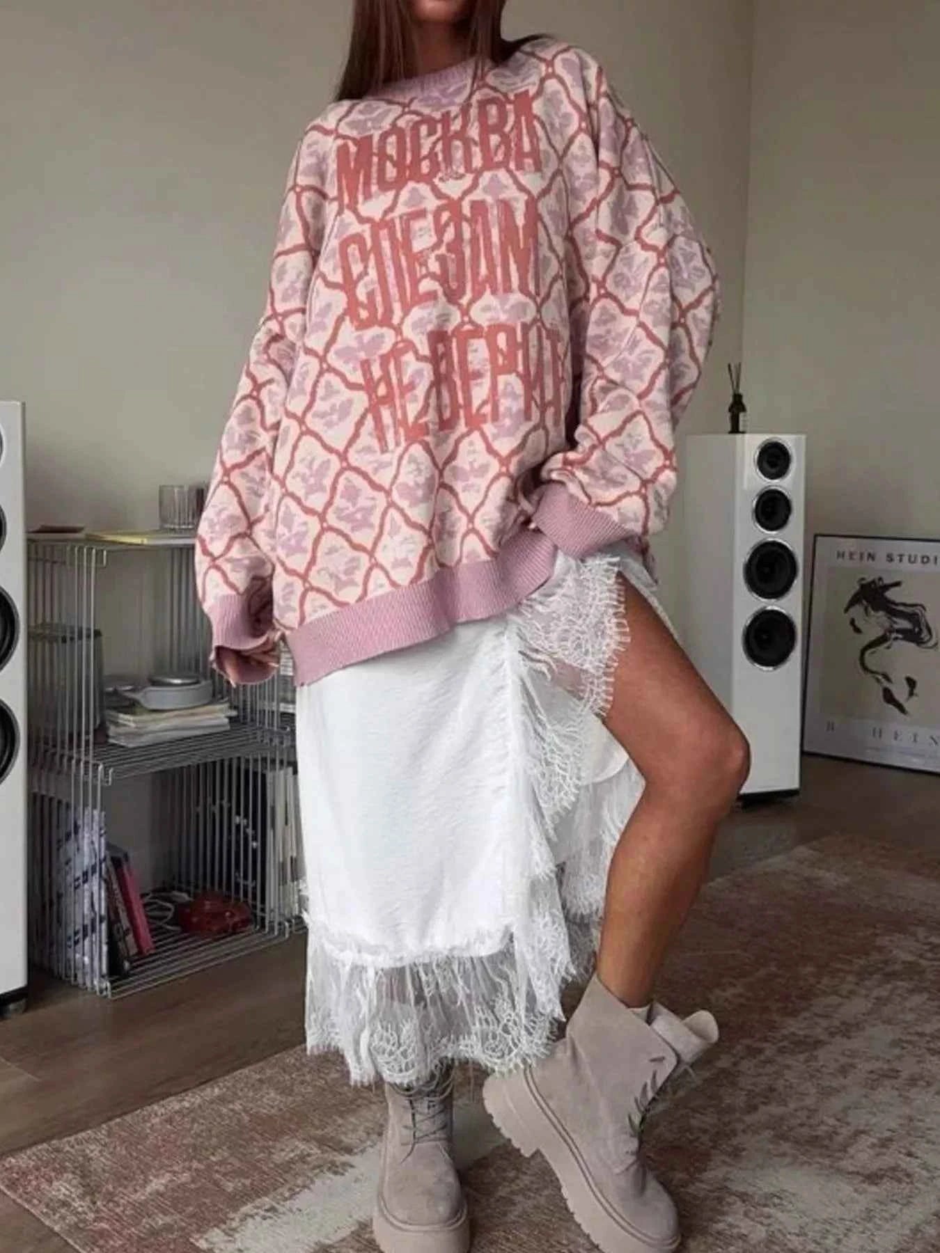 Letter Round Neck Long Sleeve Sweater 08522787-6f5f-4205-8285-b3997b117234-Max-Origin