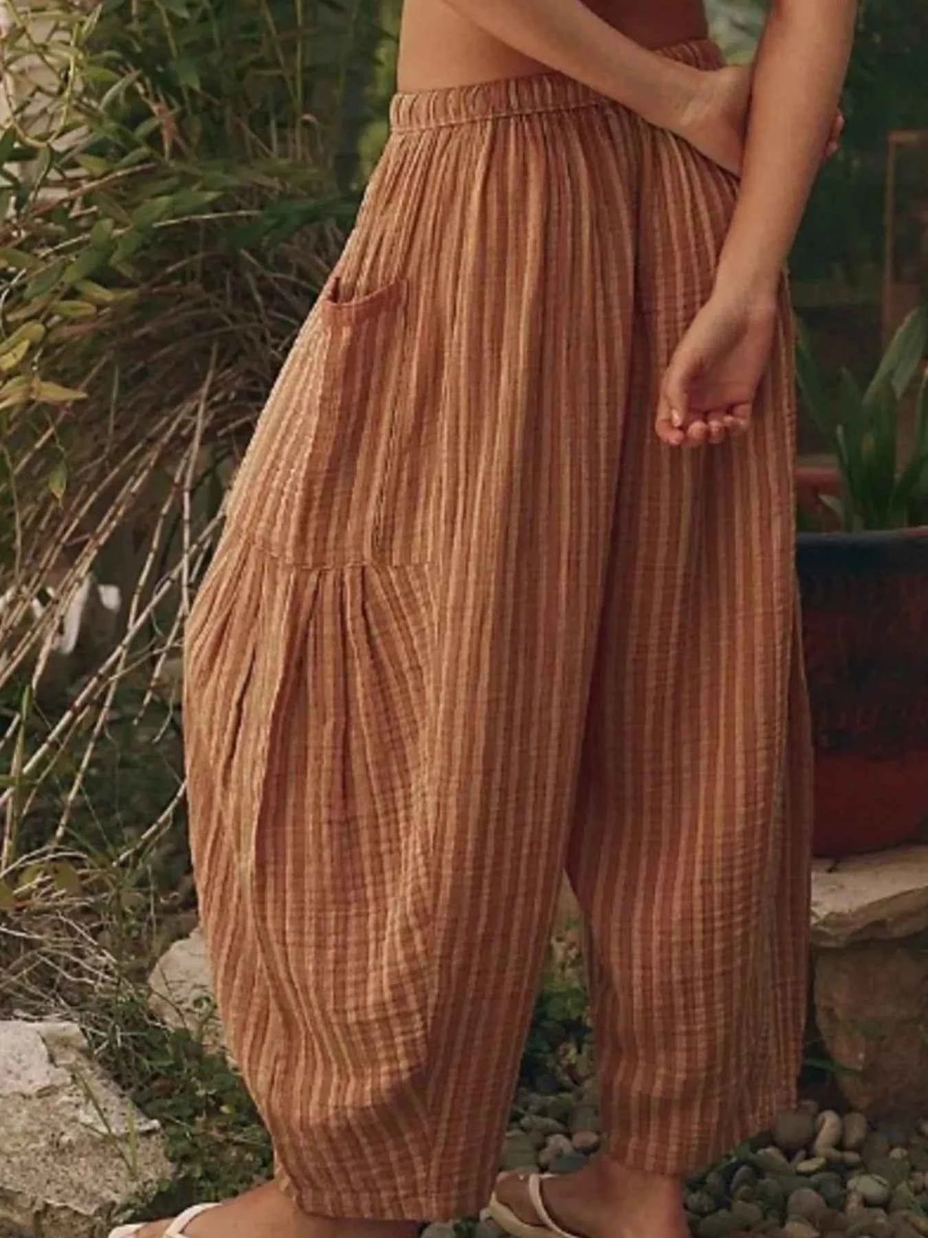 Full Size Striped Wide Leg Casual Pants Plus Size 0ecf32ce-102c-4f28-898b-db87261912f3-Max-Origin