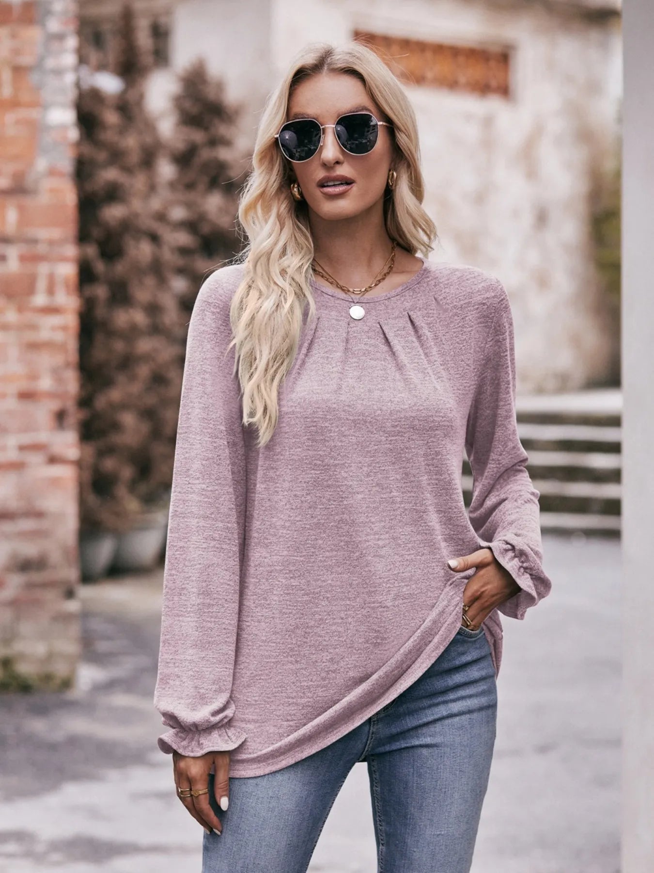 Round Neck Long Sleeve Casual T-Shirt 11a3ef89-1f4c-40ba-9ff3-1f241ac59309-Max-Origin