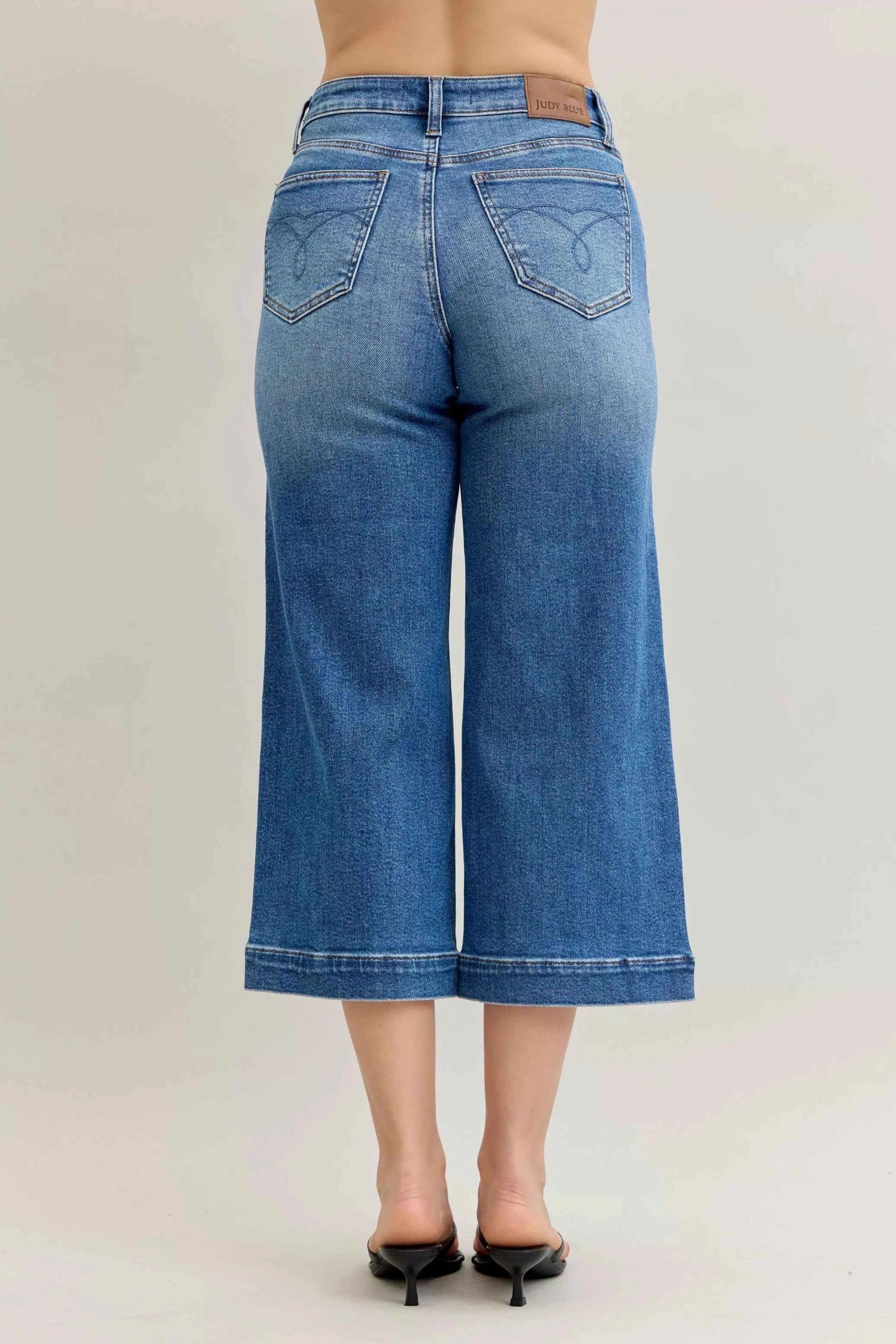 Judy Blue Mid Rise Crop Wide Leg Jeans 11ad05d9063847dfb456f7599b32f039-Max-Origin