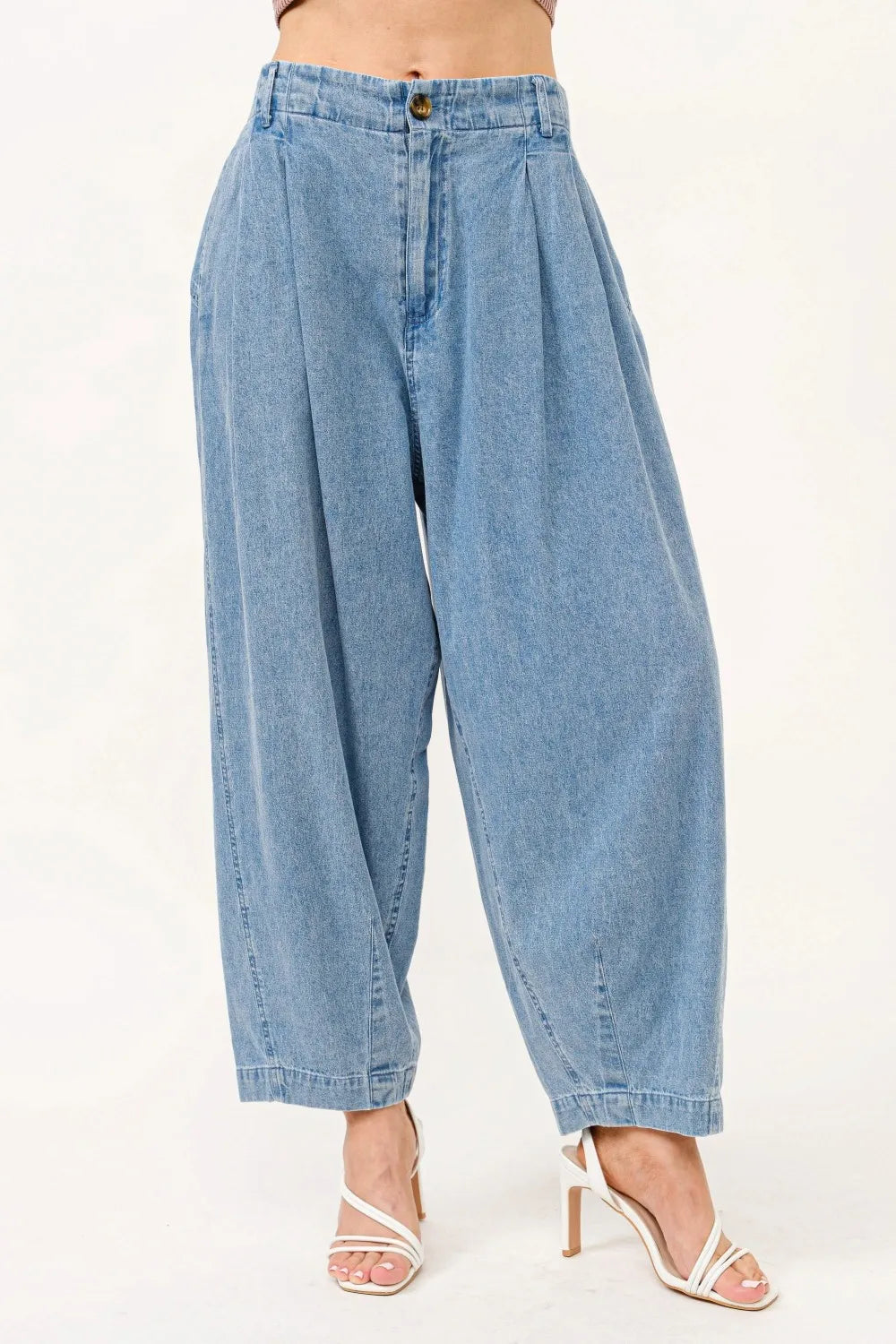 And The Why Elastic Back Pleated Baggy Jeans Denim 11fb3227-3f3c-49a0-a0d3-ad52fe3d2903-Max
