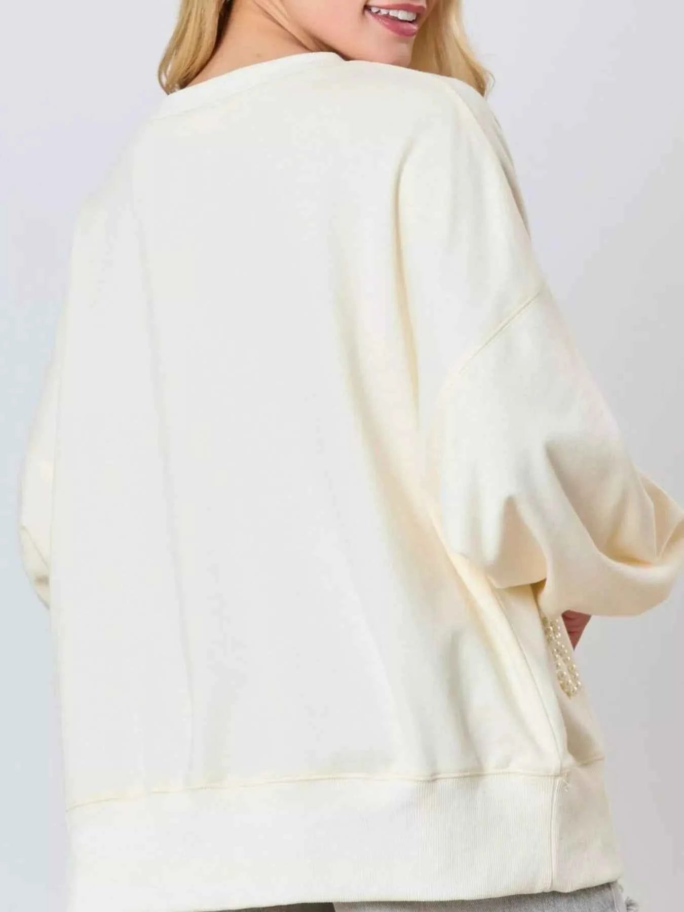 Pearl Embellished Bow Long Sleeve Sweatshirt 16991b0c-5a34-4c79-bbd3-29061b766c50-Max-Origin