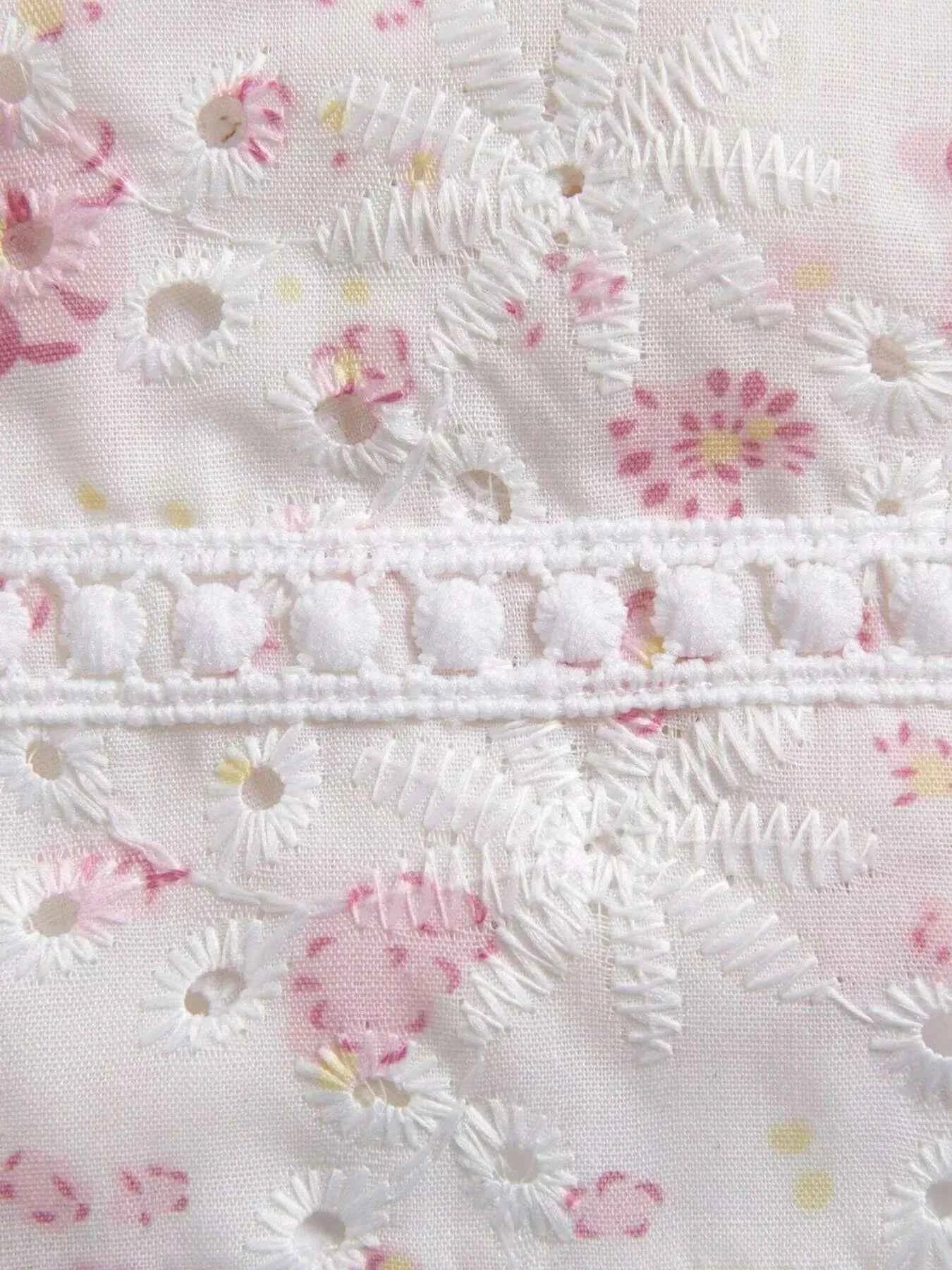 Floral Print Tie Front Cami 18e1f812ac2842fb82cc302db6d58a86-Max-Origin