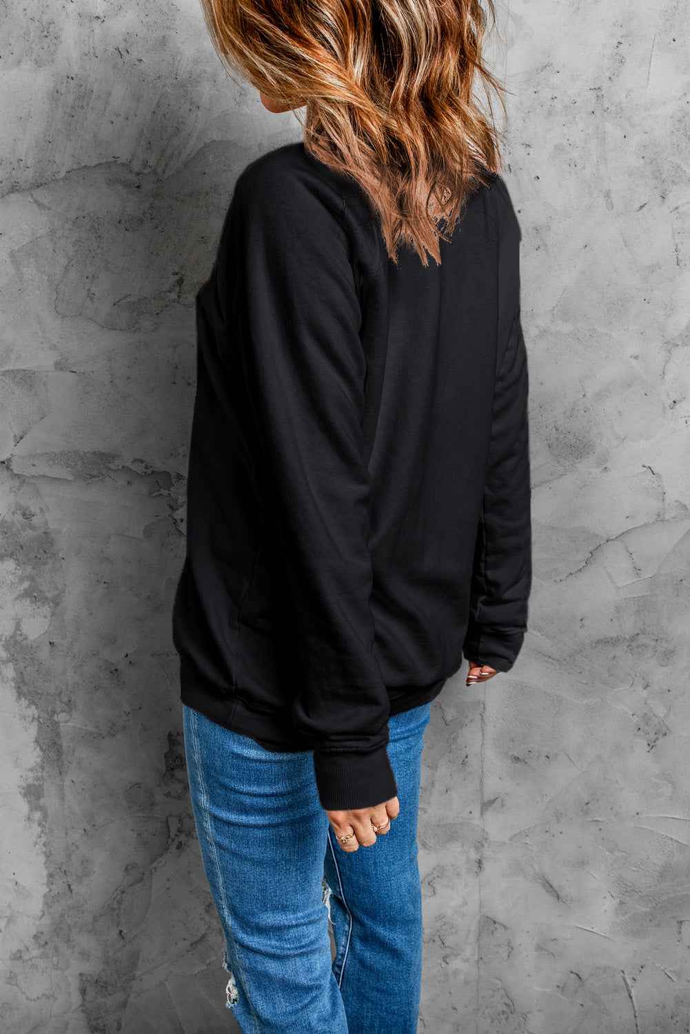 Black Shiny Bowknot Christmas Tree Graphic Heat Transfer Printing Round Neck Sweatshirt 1a6d4b8436f4fb42