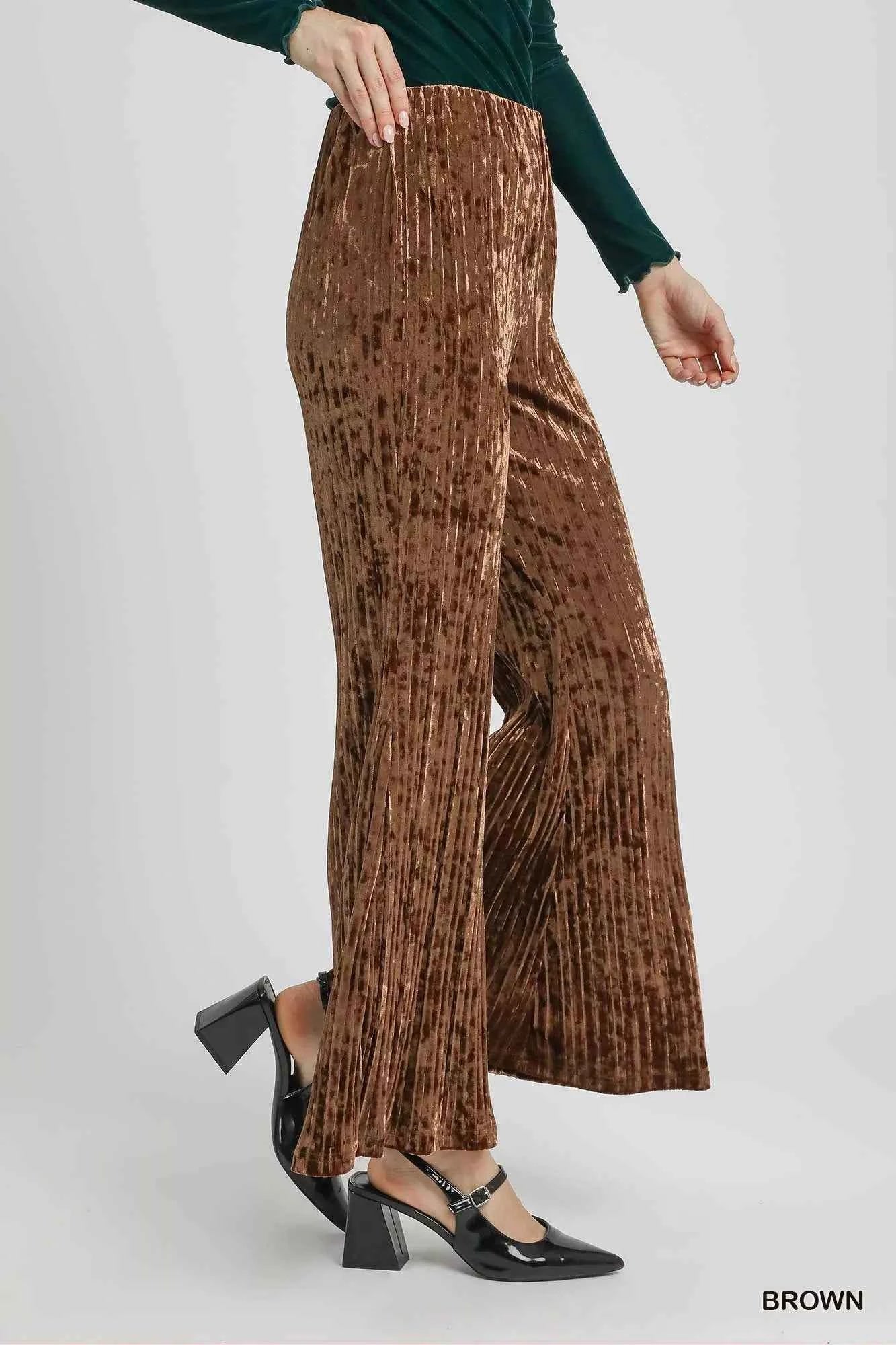 Umgee Velvet Pleated Wide Leg Pants 22028357-1c3d-4726-bbe2-c24074259f82-Max-Origin