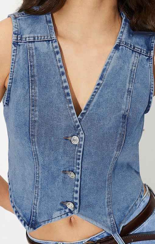 Cropped button front denim vest Blue 22489138_5c04c3c6-9fad-4391-b50a-1206baac1473