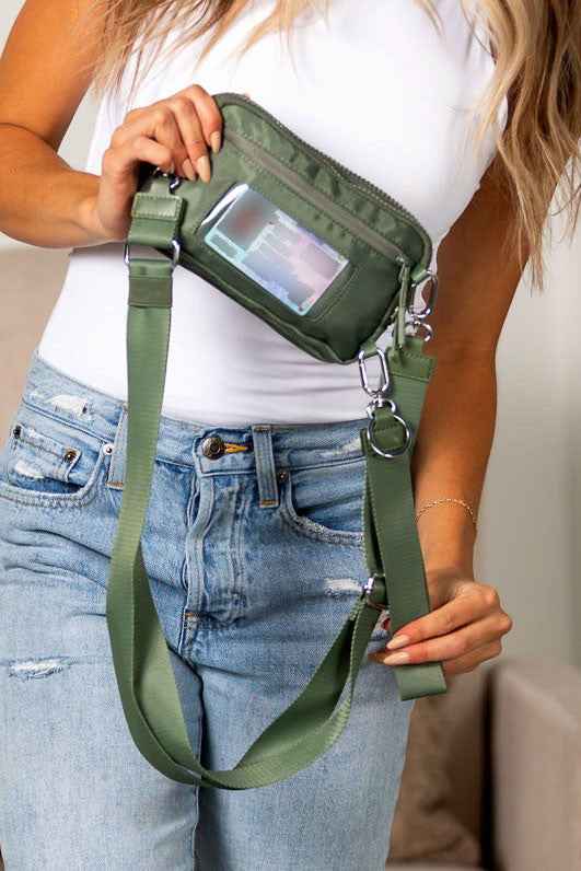 Sydney Oversize Convertible ID Crossbody Bag 24376591_0aeebdbf-e1d5-44ac-8b94-be4764555c2f