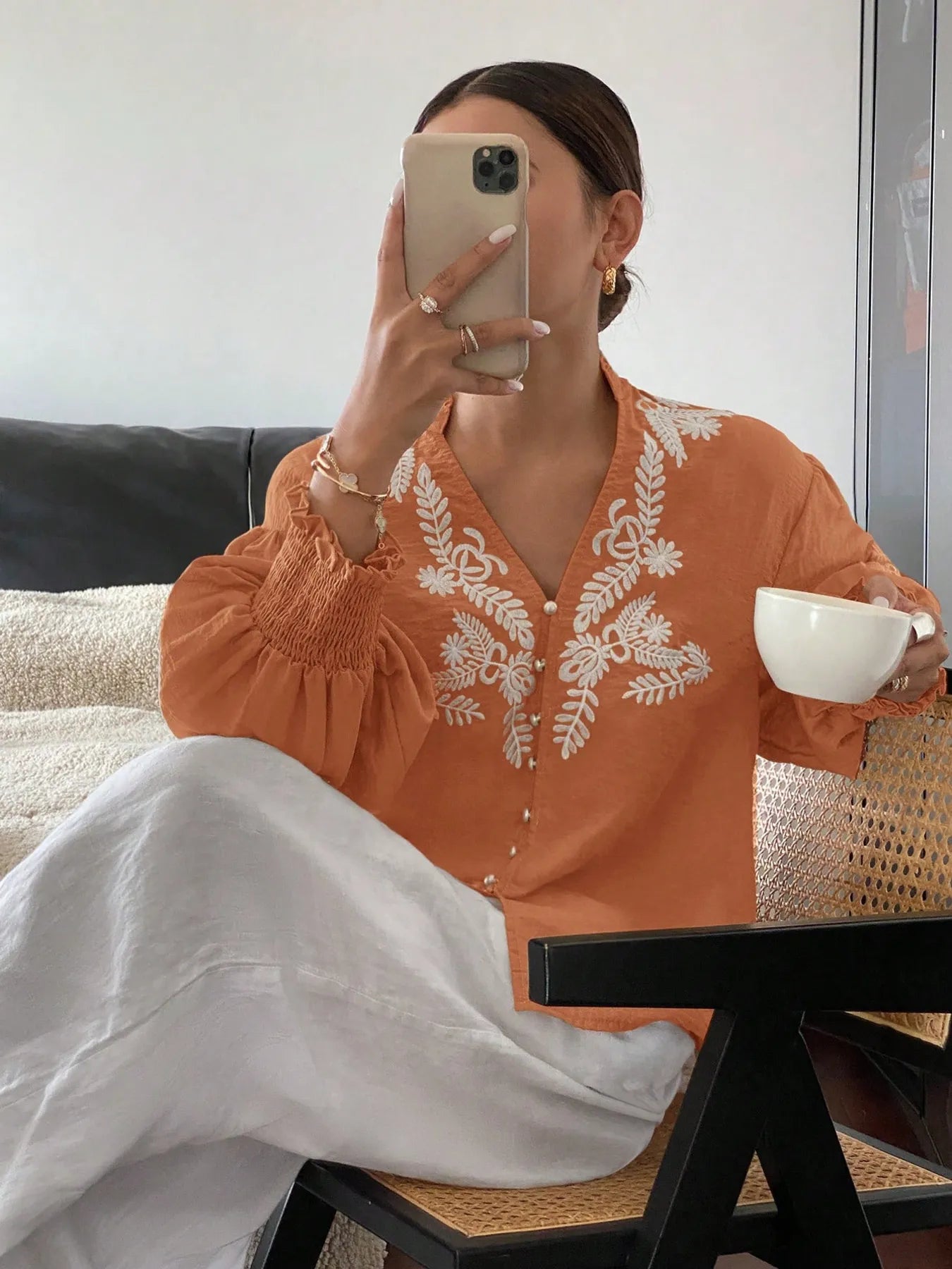 Embroidered Lantern Sleeve Blouse 24716532914142369bd85699dfddb16a-Max-Origin