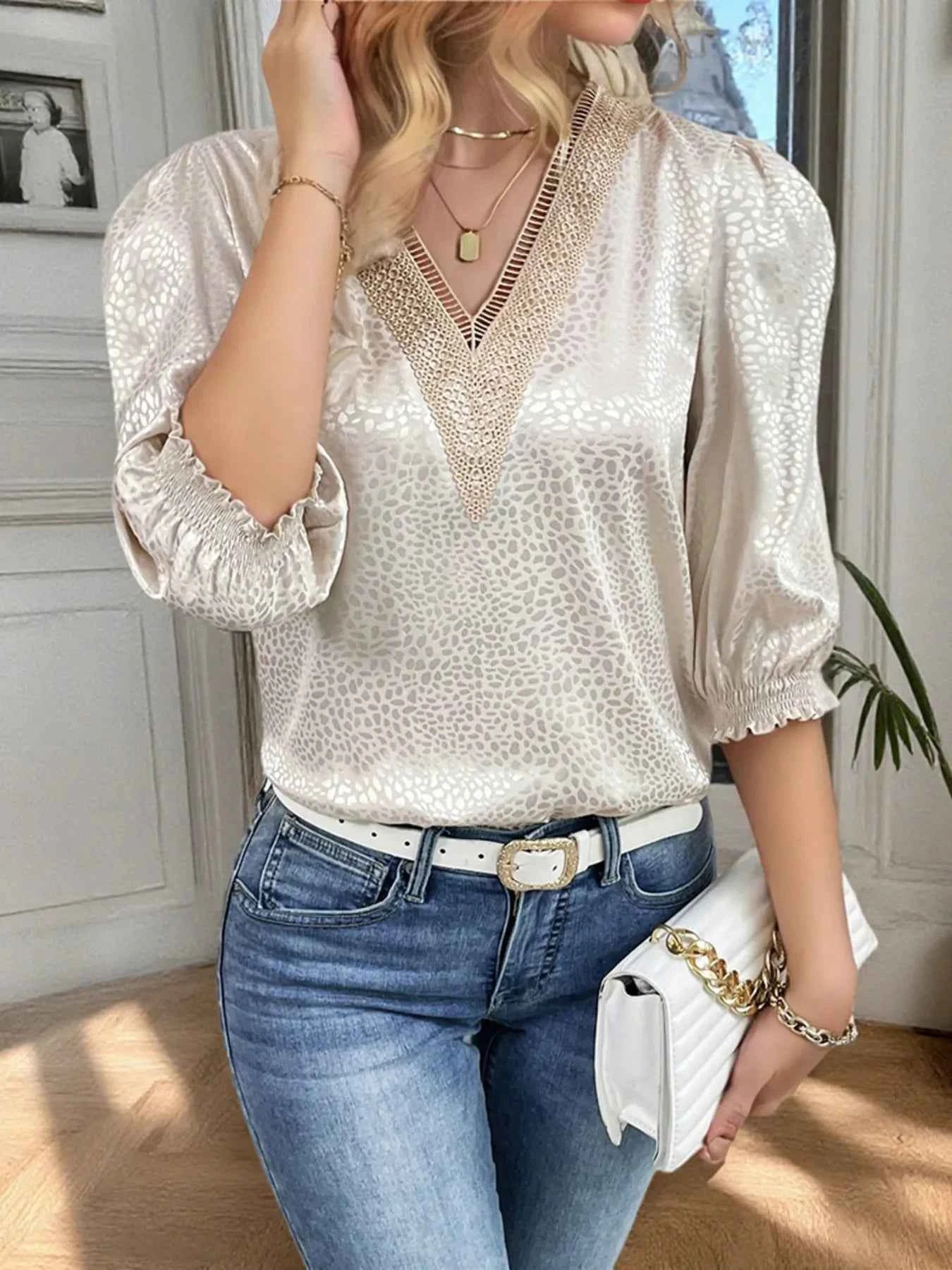 Animal Print V-Neck 3/4 Sleeve Blouse 29d54b0fd3914910833397b07ae4304e-Max-Origin