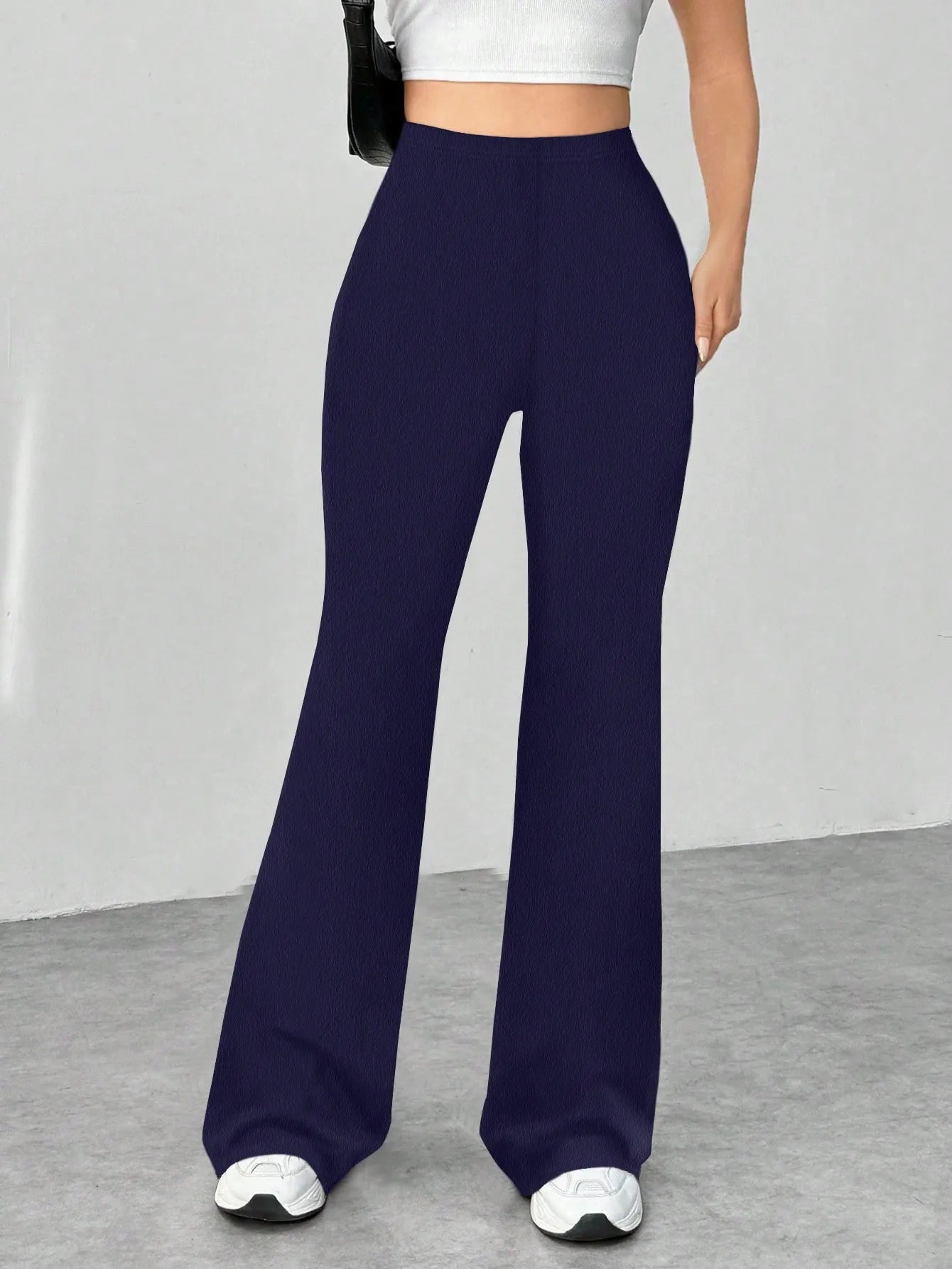 High Waisted Flare Pants 2c6978f1-d24e-4312-8498-9727ceb881b8-Max-Origin