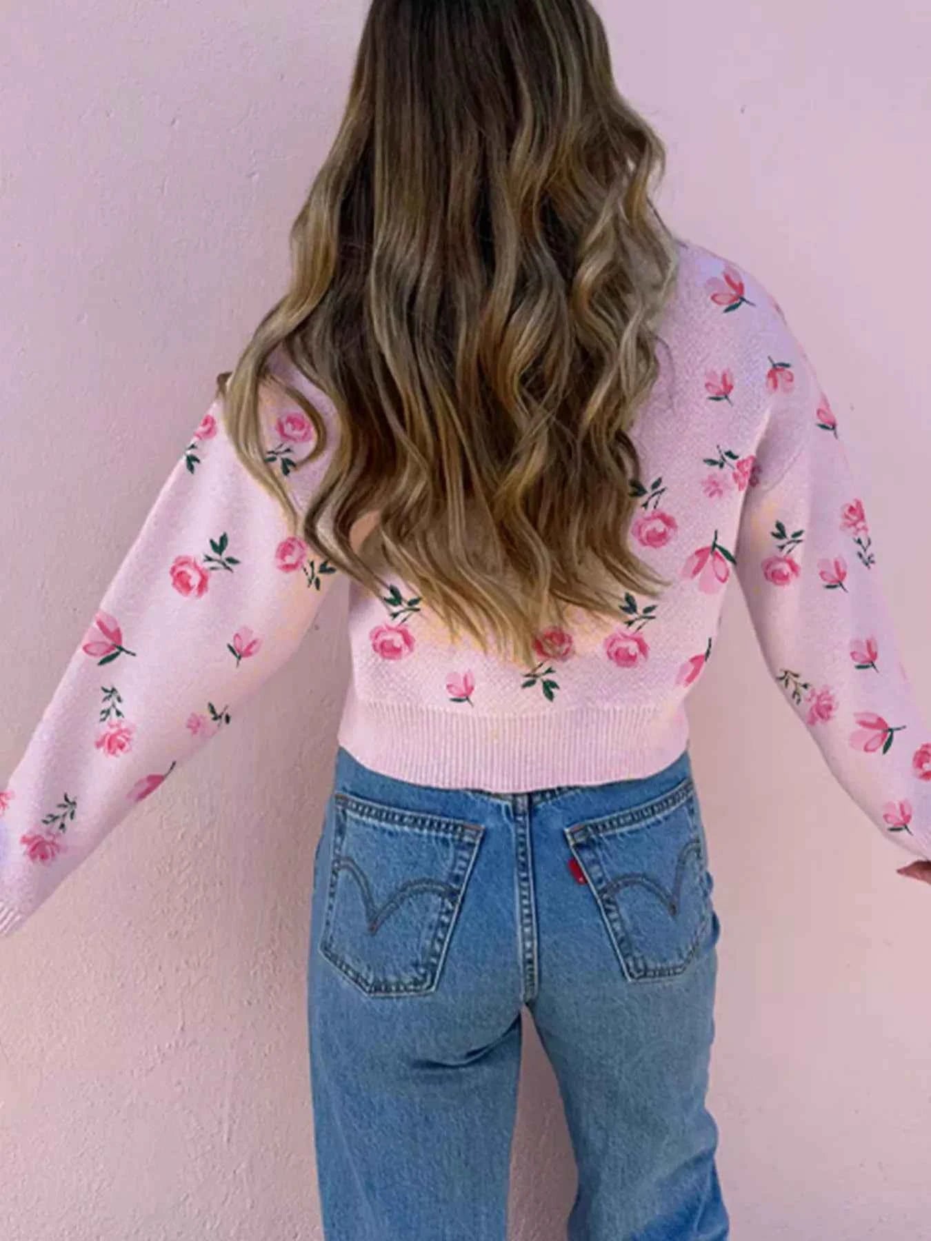 Floral Drop Shoulder Cropped Sweater 31b7e5b9-d2e6-439c-a976-4bb5df35e806-Max-Origin