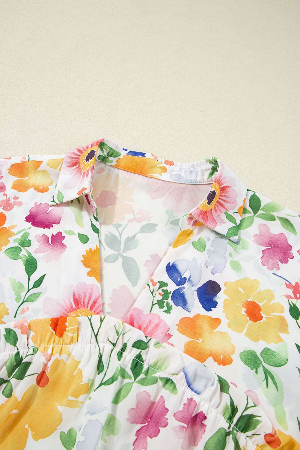 Yellow Allover Floral Print Boxy Fit V Neck Blouse 39f24f71dc861258-_8