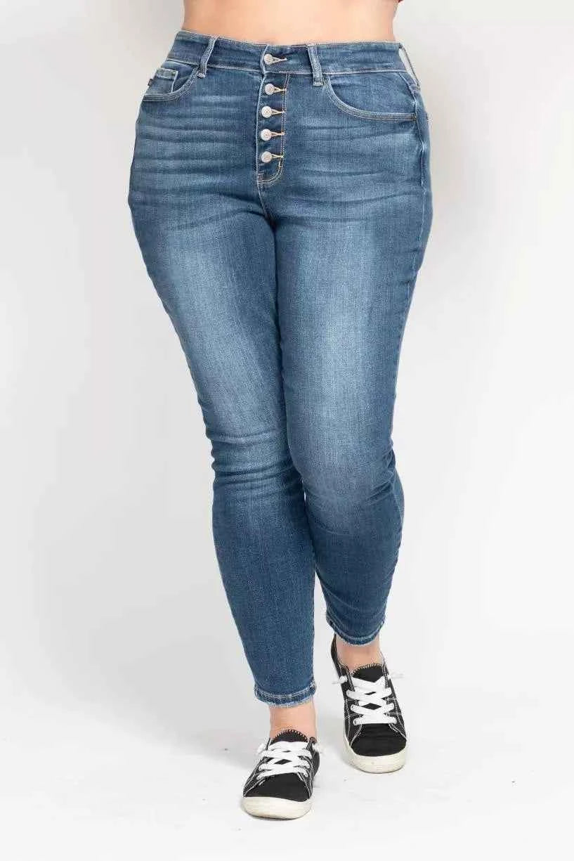 Judy Blue Full Size High Rise Button Fly Skinny Jeans Plus Size 3da980bc-58db-4973-b2fb-36281e1f61e3-Max-Origin