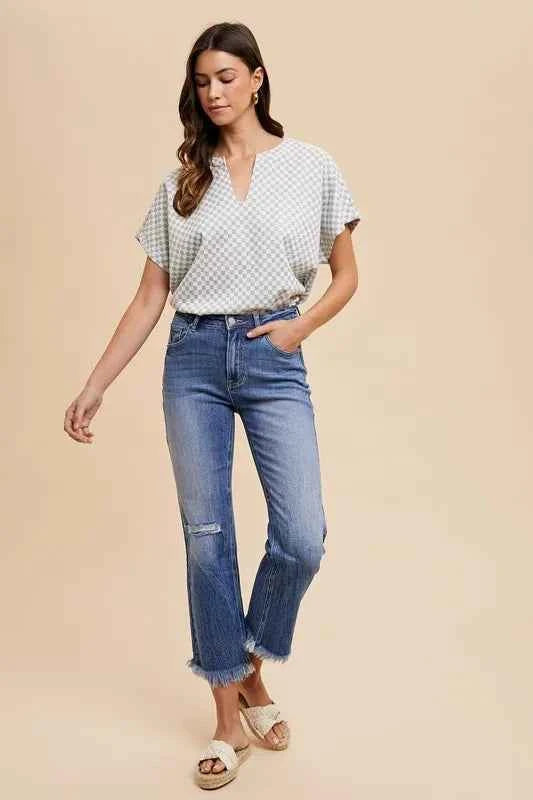 Annie Wear Distressed Raw Hem Straight Leg Cropped Jeans 445e26fe-4437-427a-93af-194b55066dc8-Max
