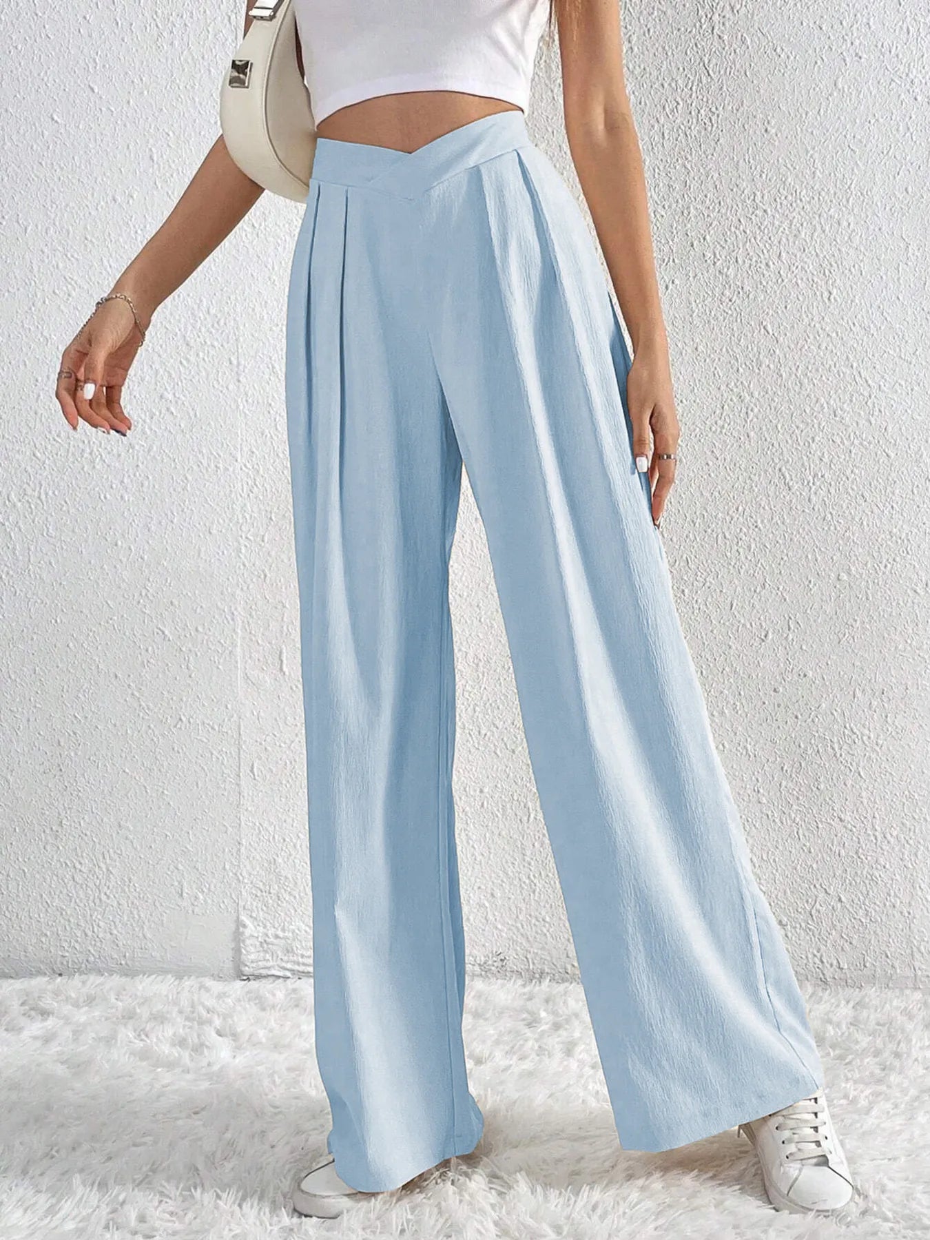 V-Waisted Ruched Front Wide Leg Pants 464934a5501f4c729a71e8172ea790fd-Max-Origin