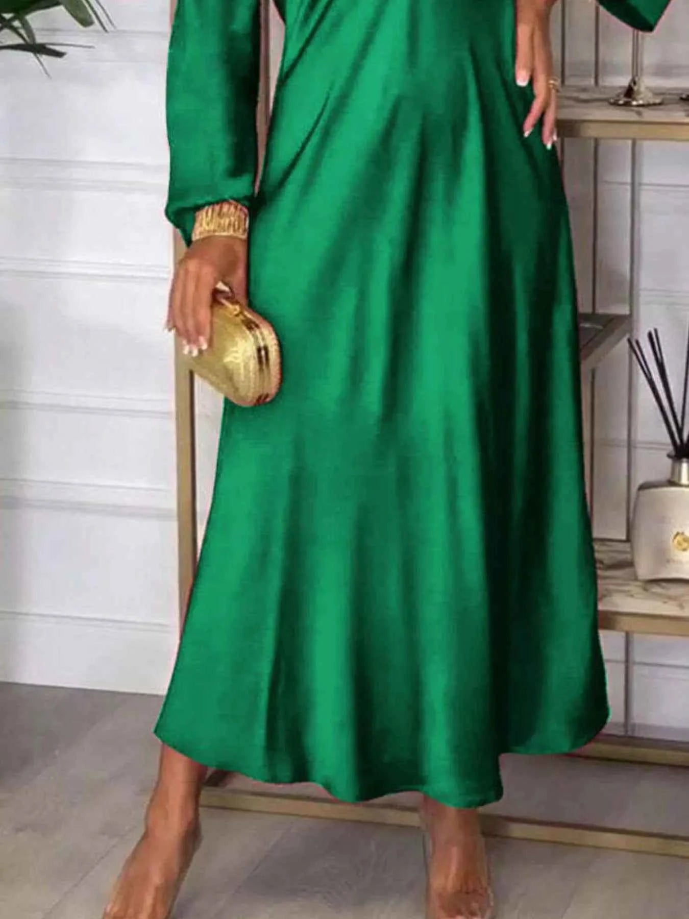 Full Size V-Neck Long Sleeve Midi Dress Plus Size 4c4c3809-07d8-464f-9ac4-a4386449143f-Max-Origin