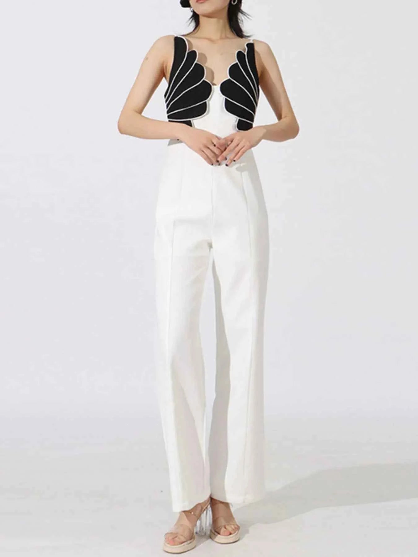 Contrast Sleeveless Wide-Leg Jumpsuit 4c86ce95-0f44-4972-93ca-1fd7a3f20486-Max-Origin