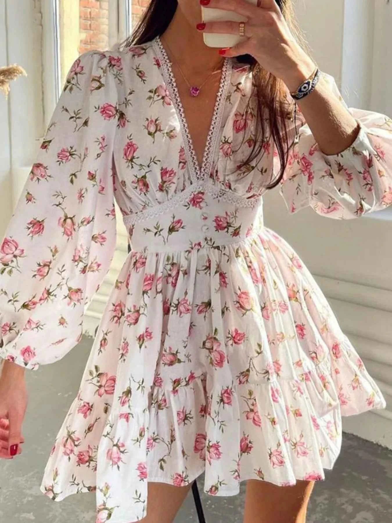 Full Size Floral V-Neck Long Sleeve Mini Dress Plus Size White 4d59ced47f714812a0add5a1def7dc50-Max-Origin