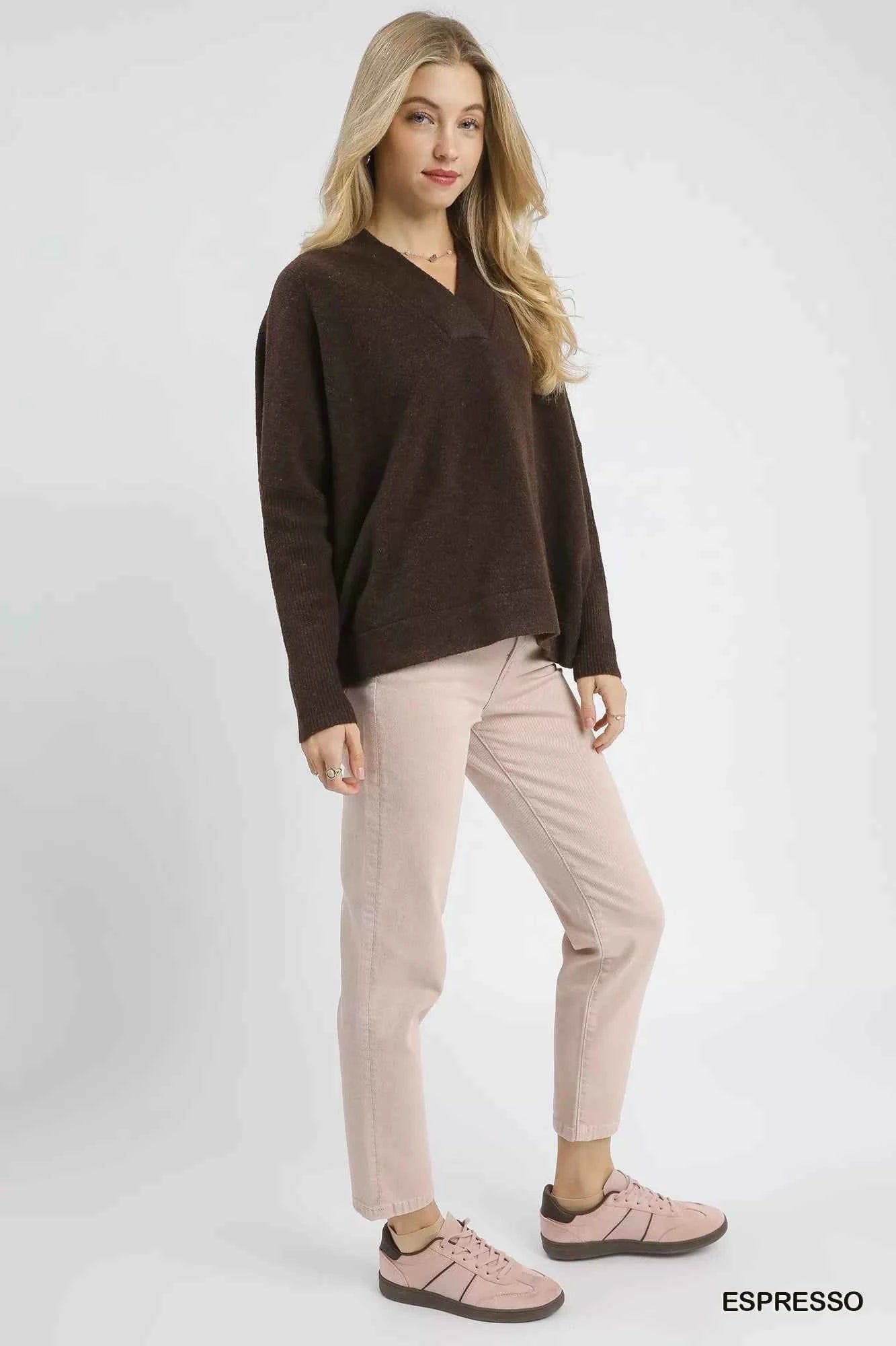 Umgee V-Neck Sweater with Wide Trim Detail 4e49731e-7bed-4270-8f43-83fc38aded1d-Max-Origin