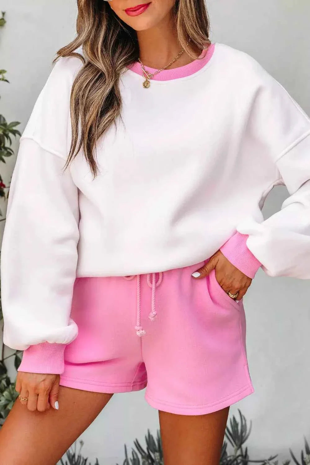 Color Block Sweatshirt and Elastic Waist Shorts Set Pink 5b7d49be-3d35-46c4-a08b-9a119cedc359-Max-Origin