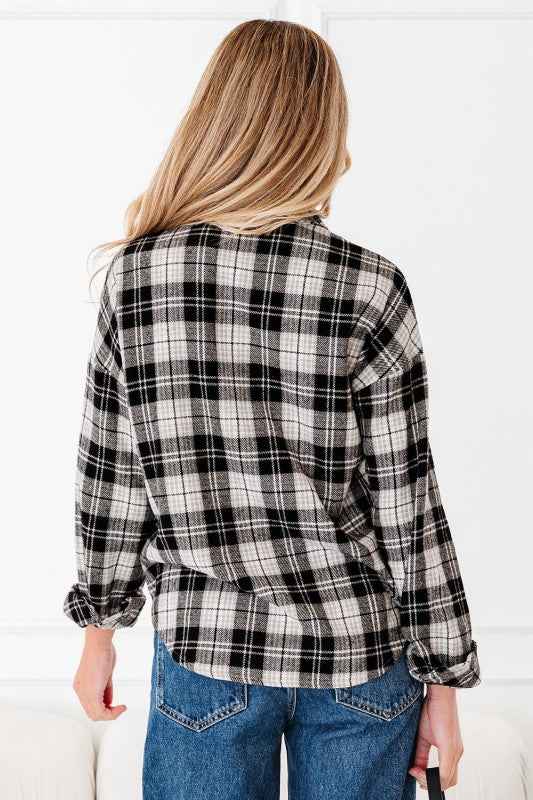 Plaid Chest Pocket Long Sleeve Buttoned Shirt 5cd19820-3528-40dd-be04-2119b26e9ab3