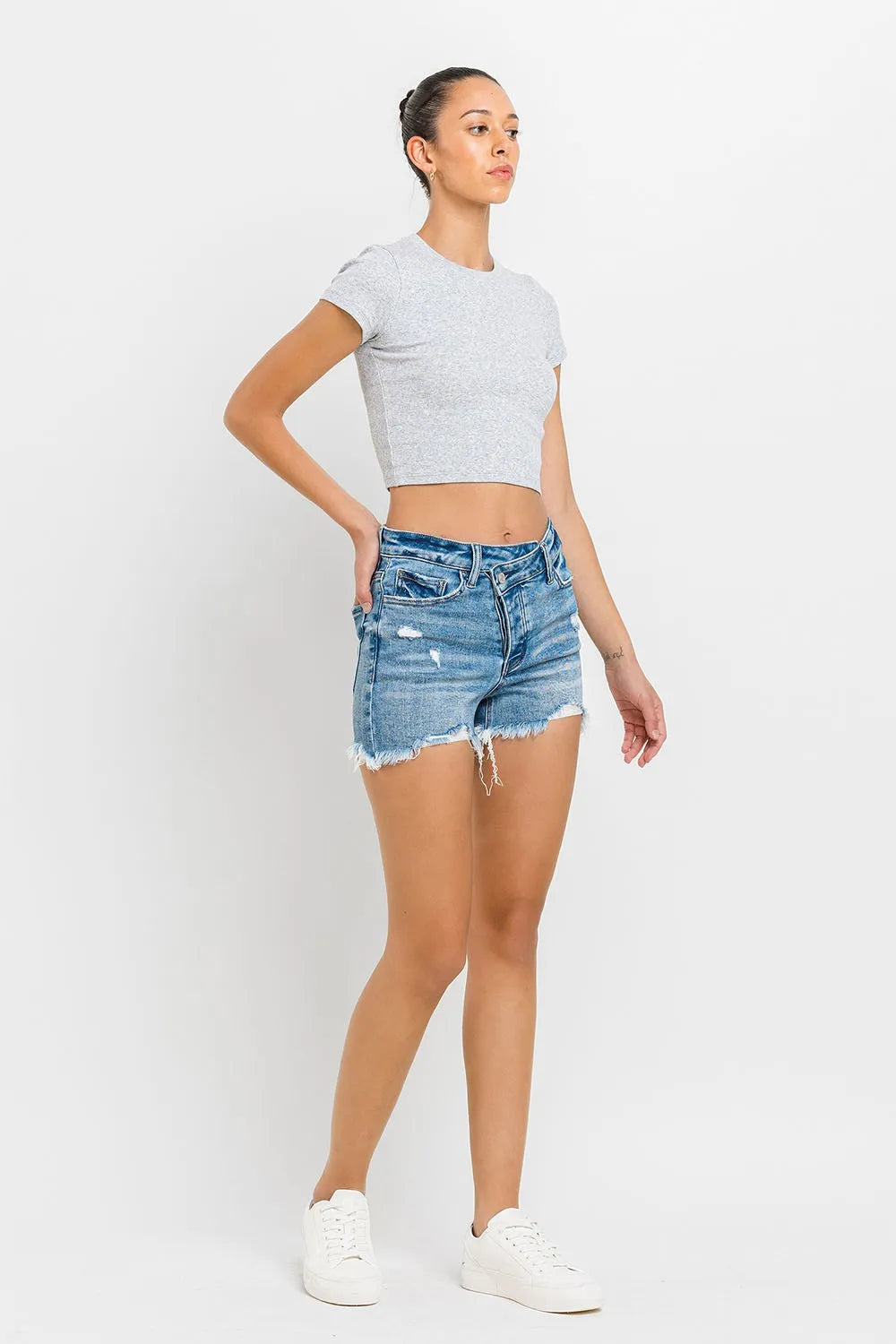 Lovervet Stepped Waist Raw Hem Denim Shorts 5e589ae9-8298-4e4b-adb1-dbf7373ec3cd-Max