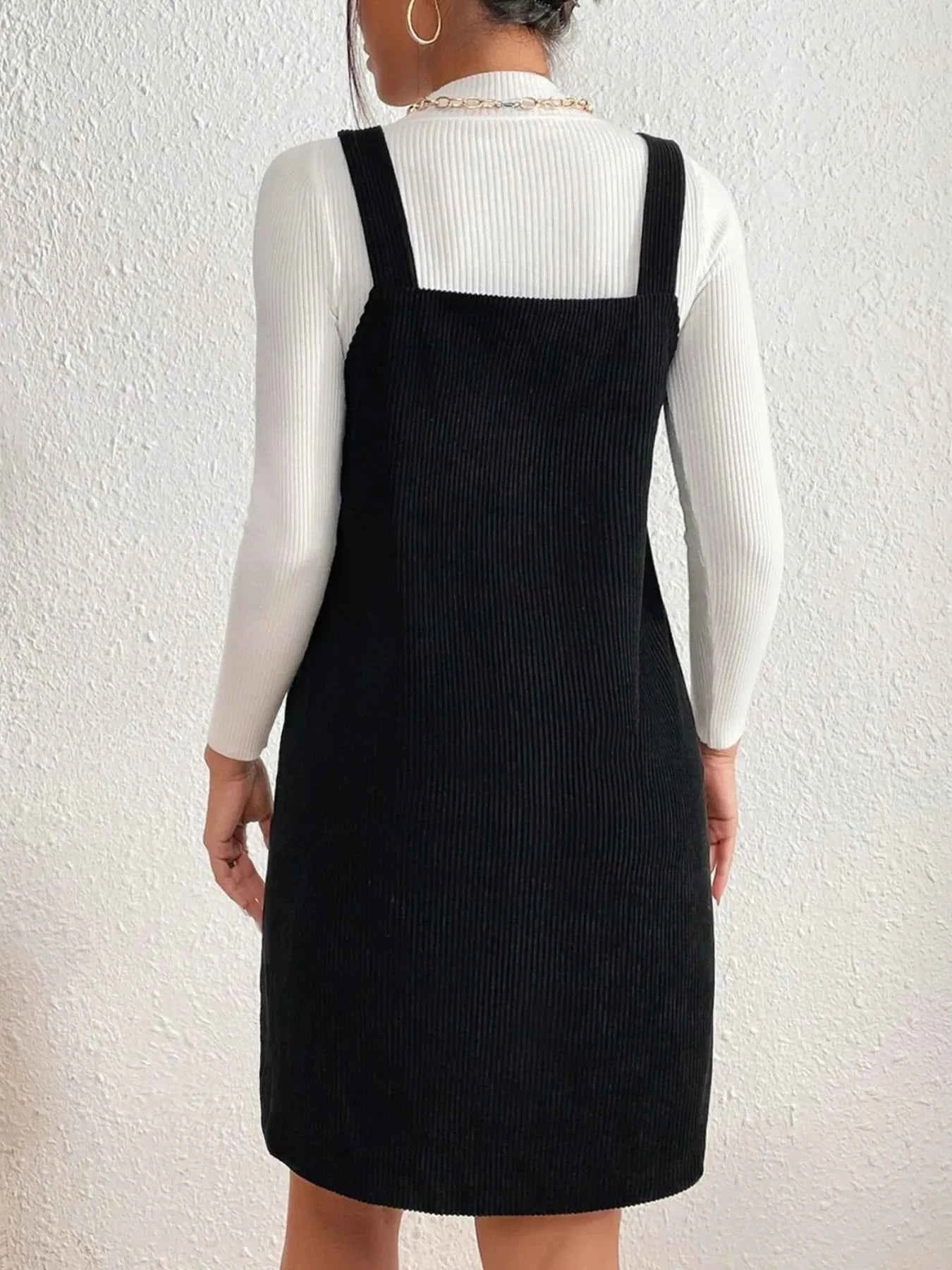 V-Neck Sleeveless Mini Dress 63d292e2-b5cd-40b1-9db1-3f40f9393233-Max-Origin