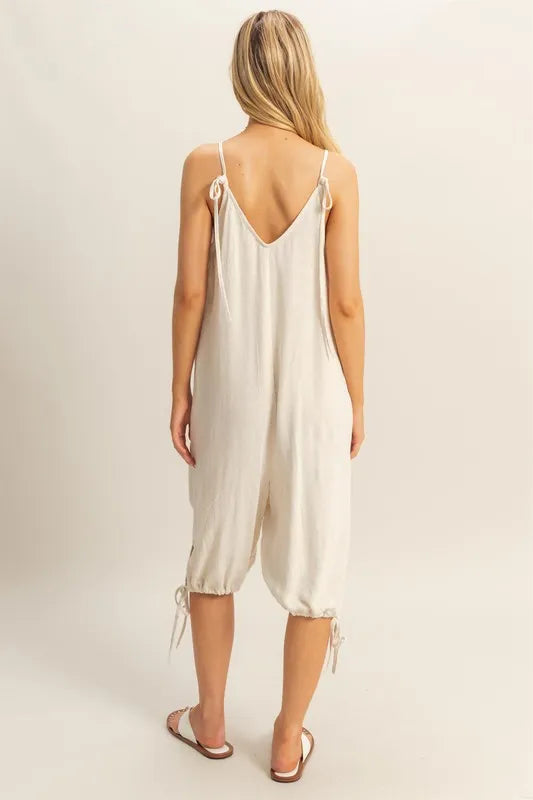 HYFVE V-Neck Pocket Detail Side Tie Hem Romper 65fd657035ac4997b0564dcad6667b18-Max-Origin