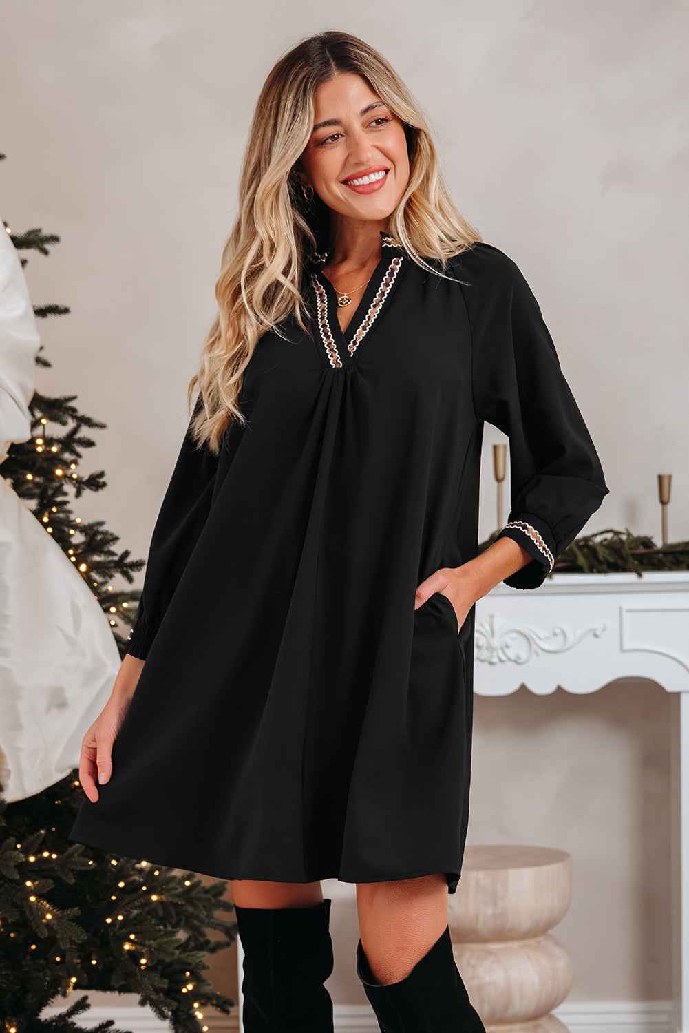 Black Contrast Trim V Neck Bracelet Sleeve Shift Mini Dress 68217b3b829fe0ba