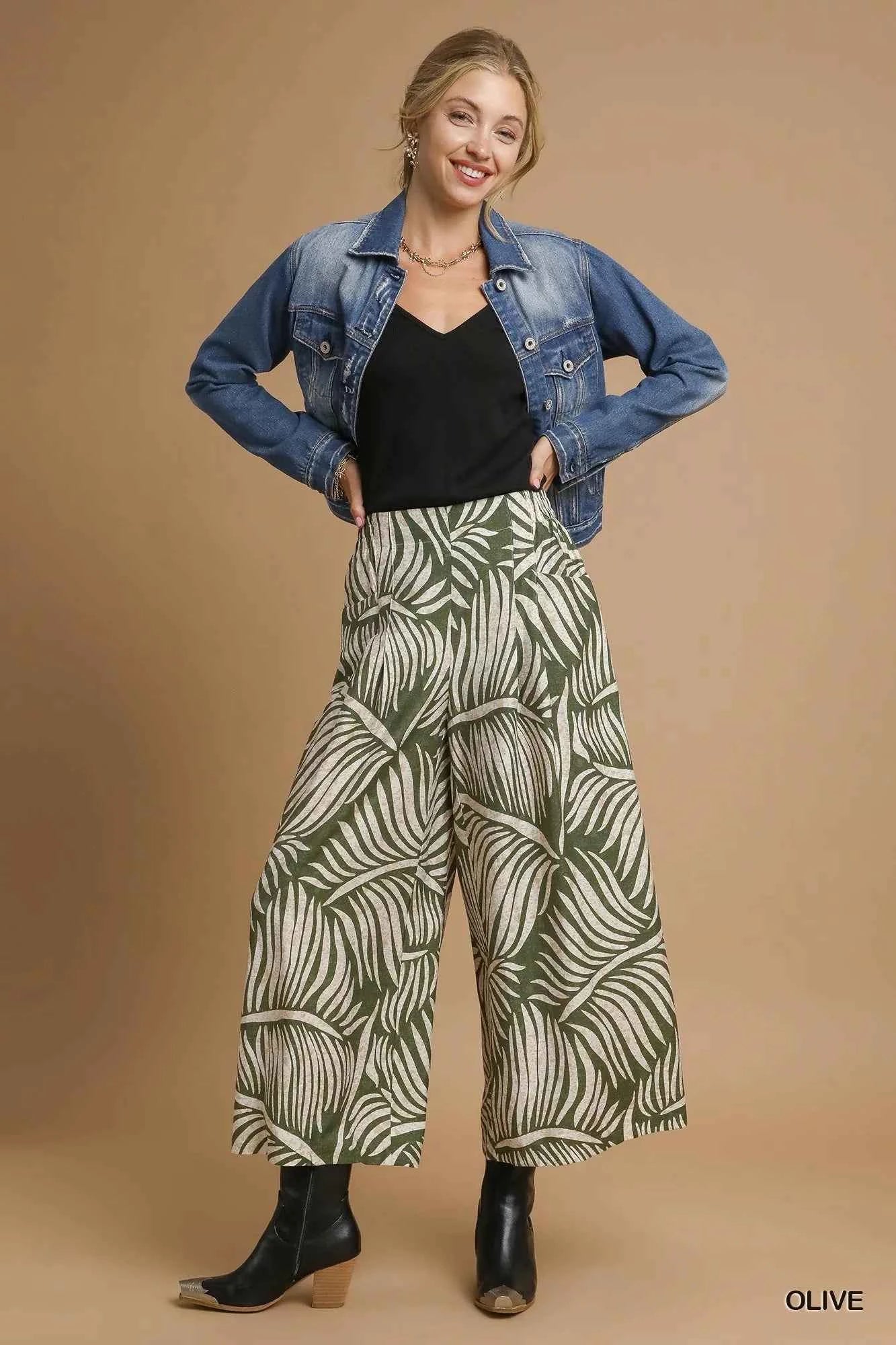 Umgee Palm Leaf Print Wide Leg Culotte Pants 7243073c-c84d-4f69-8194-625fc92b376d-Max-Origin