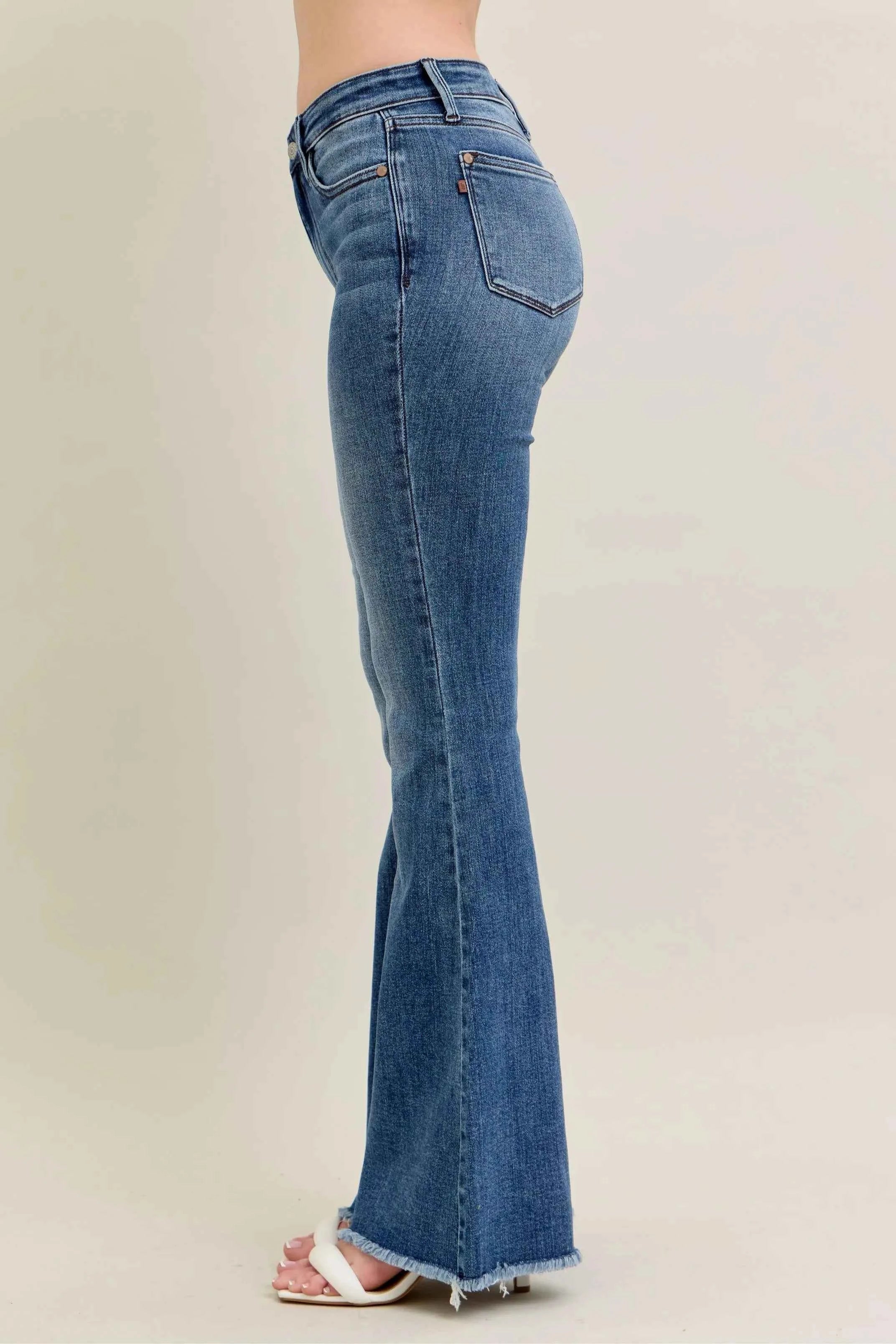 Judy Blue Full Size Mr Vintage Wash Flare Jeans W/ Destroy and Fray Hem Plus Size 738e4d36db584f78970740f9aec05164-Max-Origin