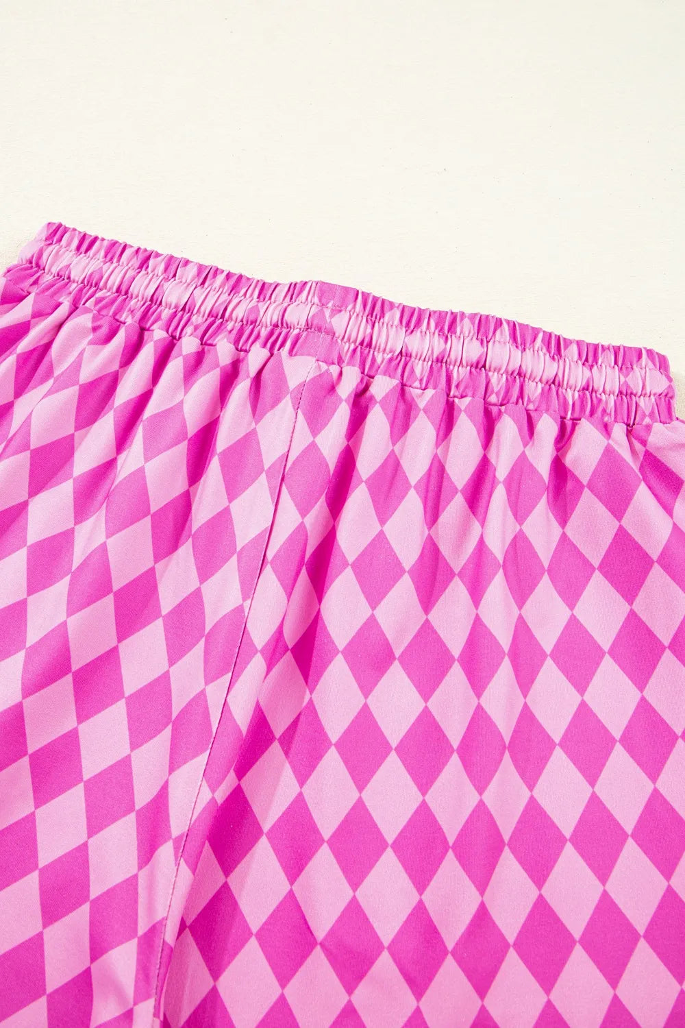 Geometric Print Active Casual Shorts with Slits 739a1f43-fc7d-4e7f-a725-079bcfdaba5b-Max-Origin