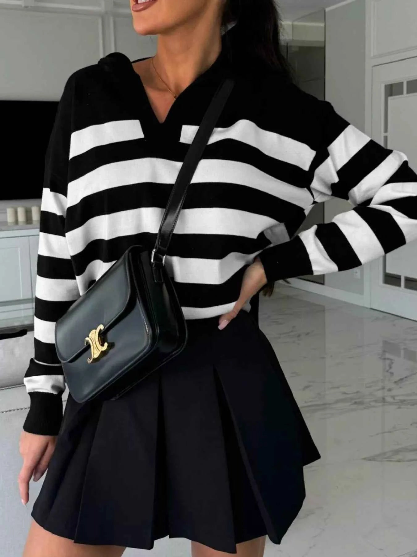Striped Dropped Shoulder Knit Top 7a74002d-cb09-4223-b983-cb1f9feda131-Max-Origin