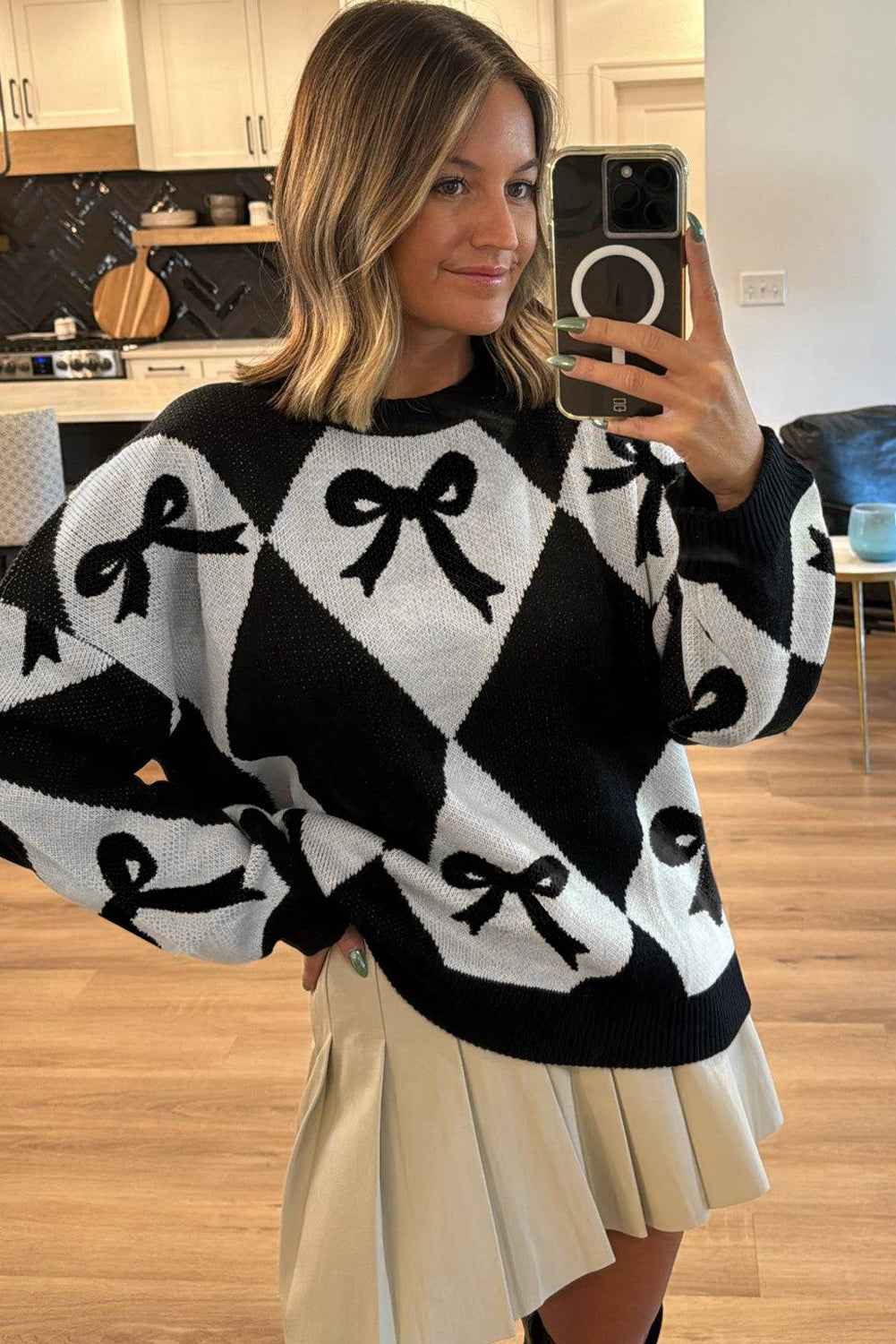 Black Bow Pattern 2-tone Rhombus Knit Loose Sweater 7bbd98232b04a65c