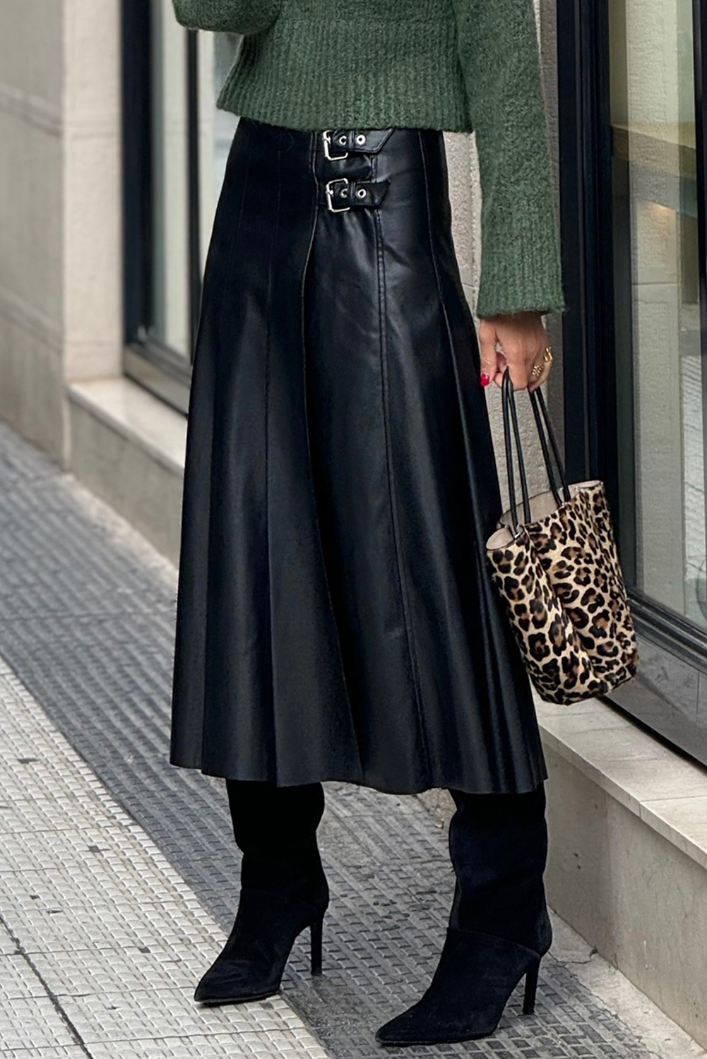 Black Faux Leather Retro Buckle Detail Pleated Stitch Flared Midi Skirt 7da0f194d6211bad