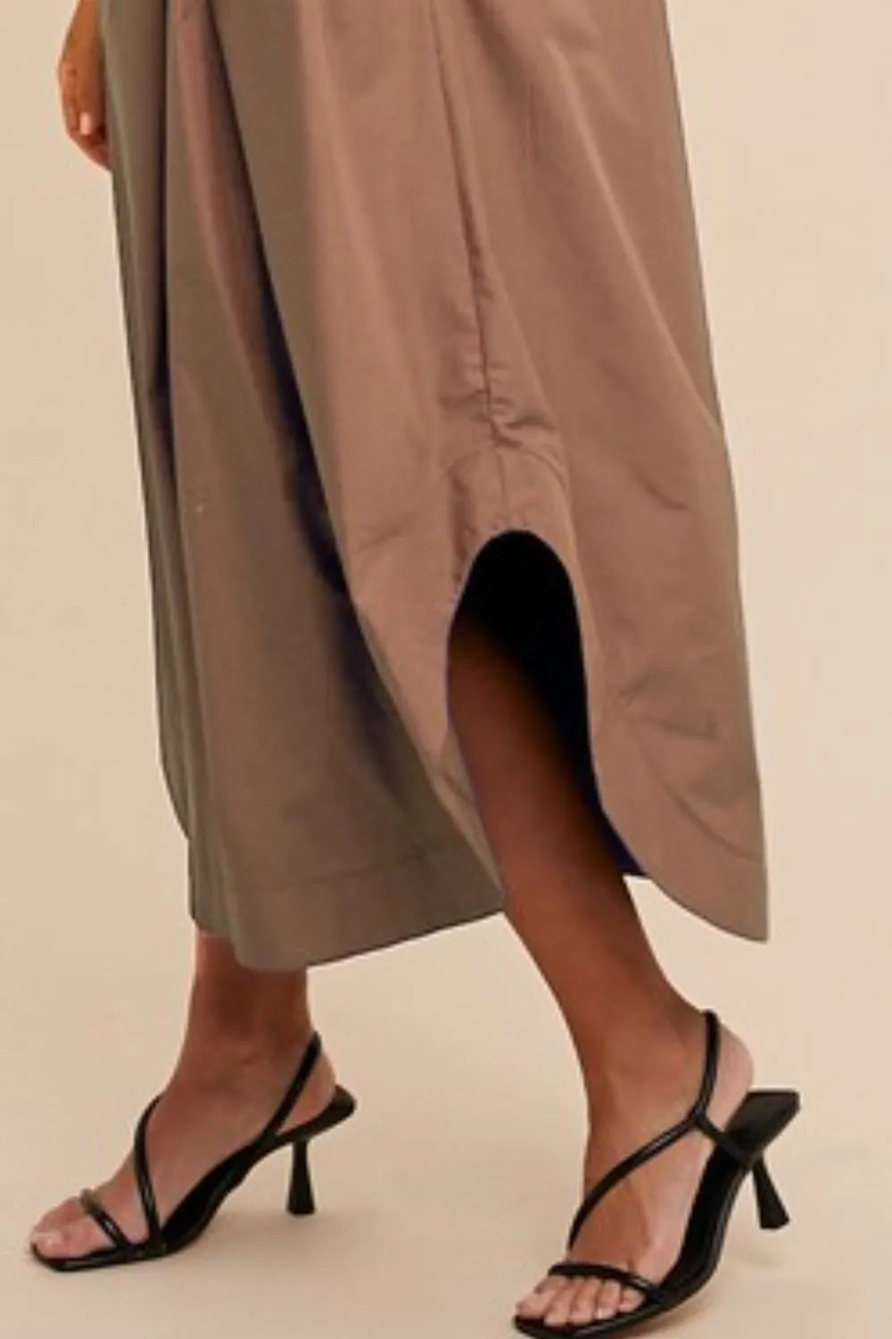 Annie Wear Smocked Puff Sleeve Midi Dress 836a6e77-b33e-4b89-9c9d-fe35b8623d44-Max