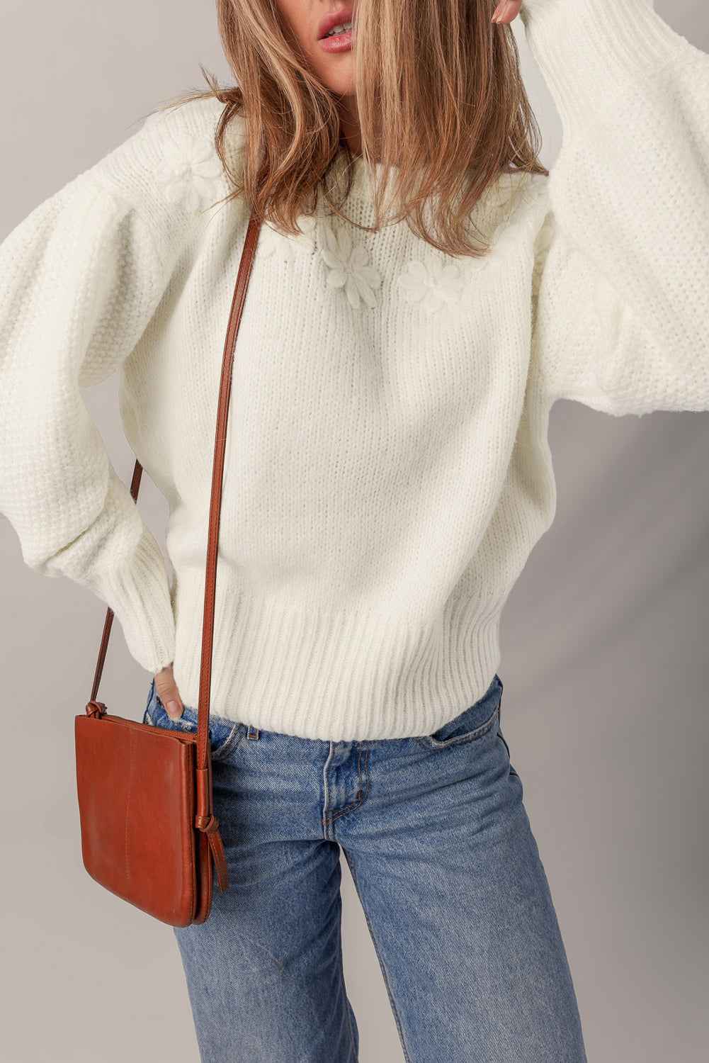 White Flower Detail Round Neck Contrast Textured Puff Sleeve Sweater 861dabeb85990d15