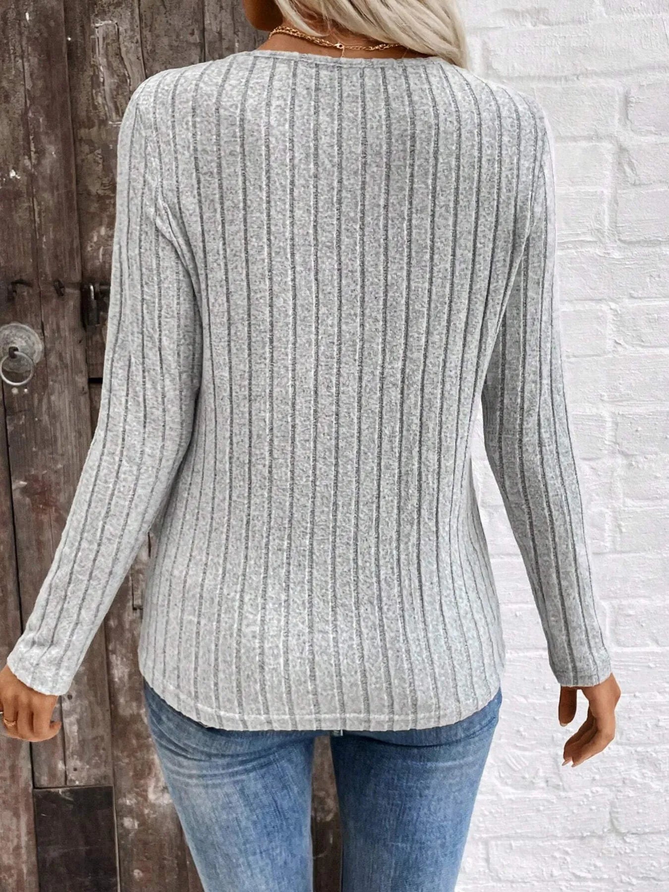 Ribbed V-Neck Long Sleeve Knit T-Shirt 87082ed2a60a431495c2362e0b91a828-Max-Origin