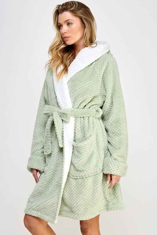 2483 Bailey Robe 8c713fb1-ae8f-4b58-9560-607f345d01a2