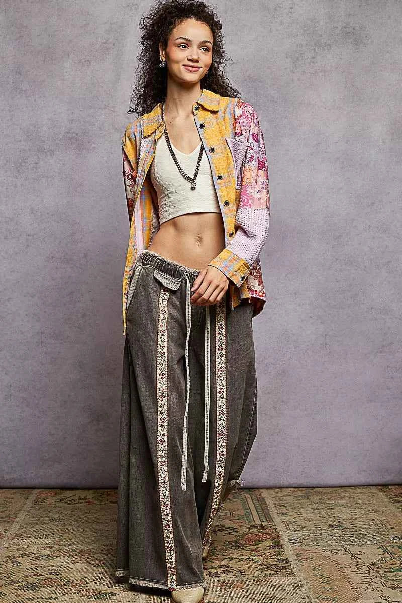 POL Printed Button Down Long Sleeve Exposed Seam Shirt 9490b847-872f-4a6c-9e3f-780c0973b439-Max-Origin