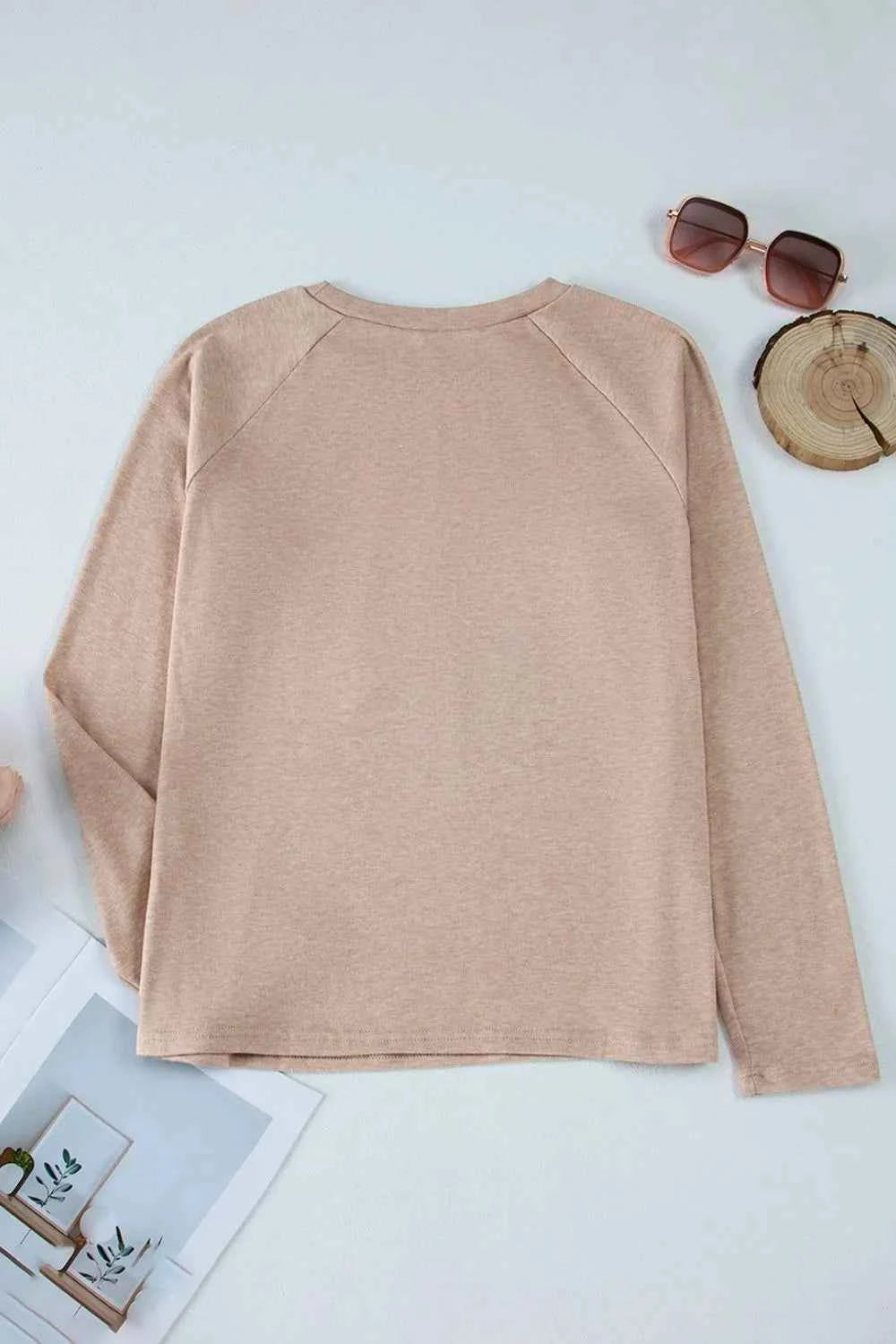 Texture Round Neck Long Sleeve T-Shirt 9a987d0a-9f8a-4aa9-8445-dfbf8b89354e-Max-Origin