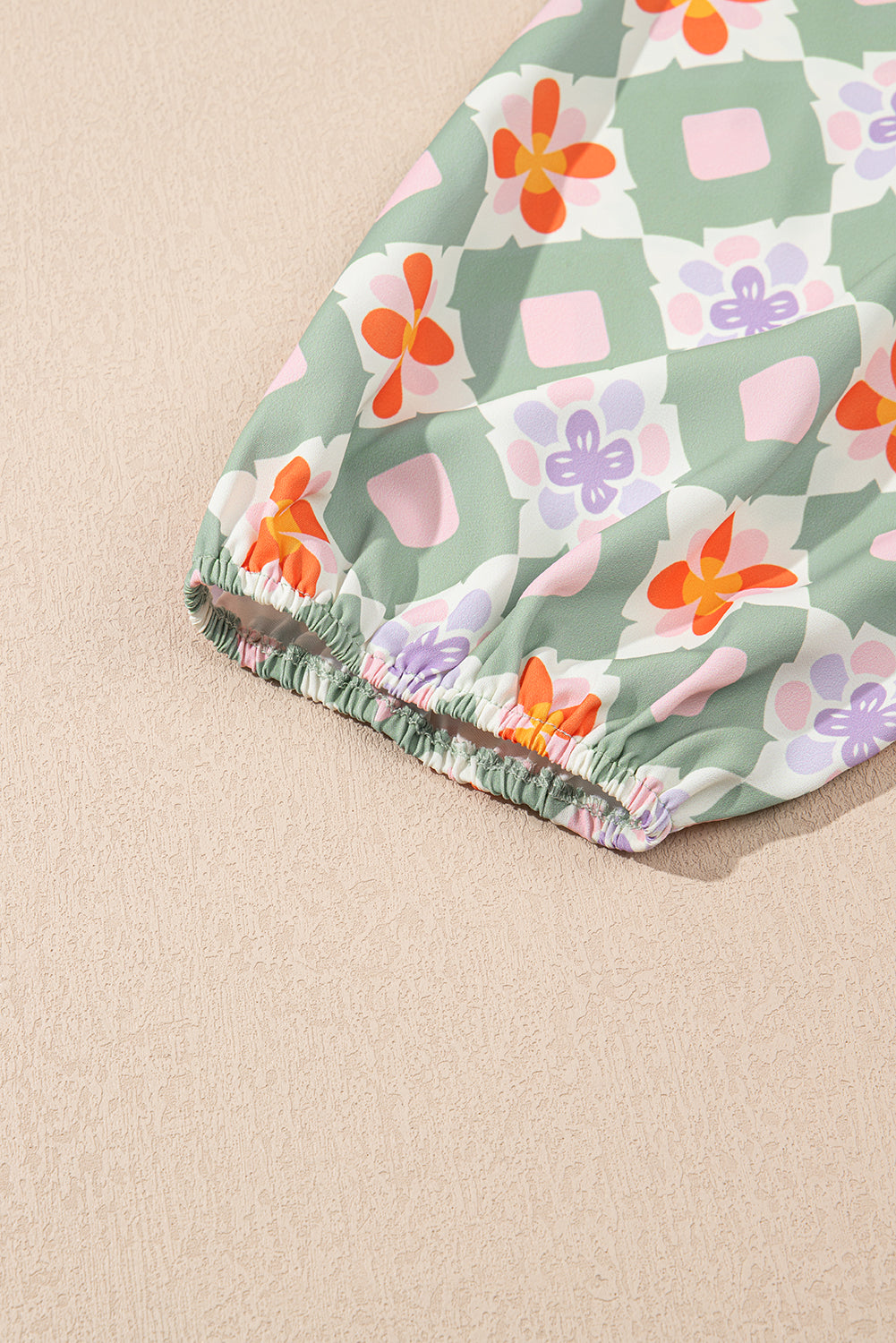 Green Geometric Floral Print 3/4 Sleeve Notched Neck Mini Dress 9e41804135316f1b