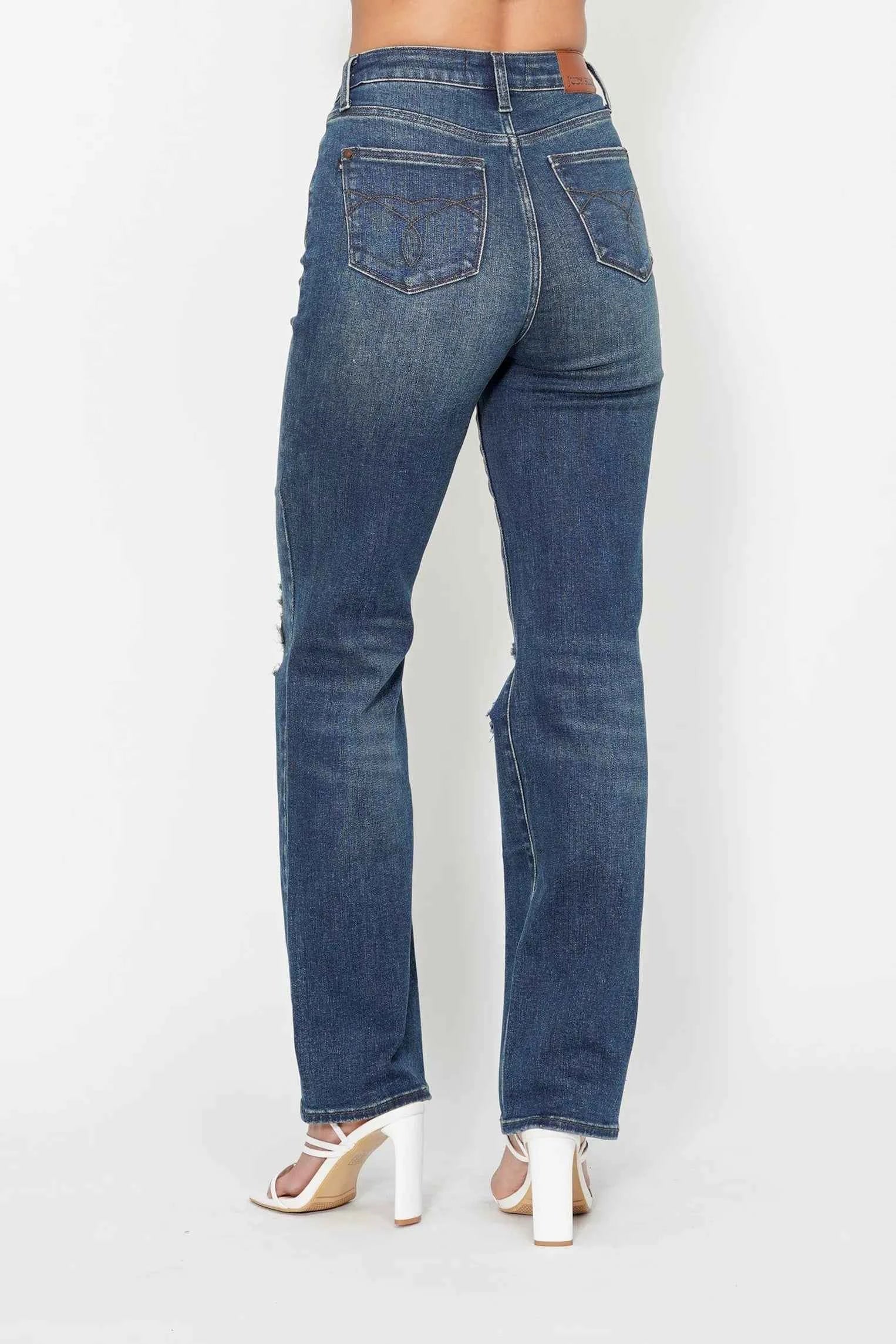 Judy Blue Full Size Hw Ripped Knee Dad Jeans Plus Size a26f9a4be3bf4767a2ee2e9864414a33-Max-Origin