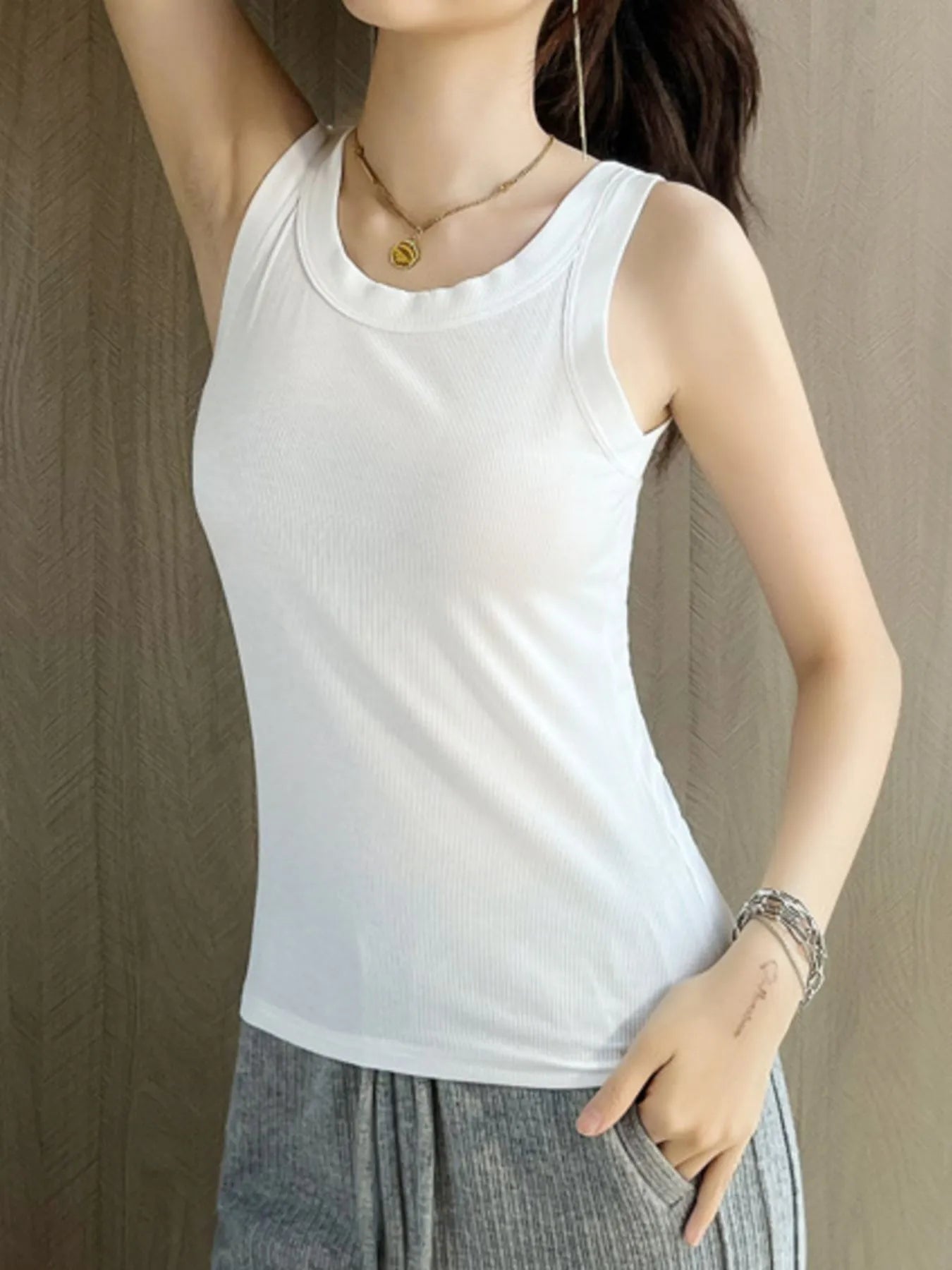 Scoop Neck Tank Top White One Size a327e3d0-0881-4fac-ad7d-10c7d67e8345-Max-Origin