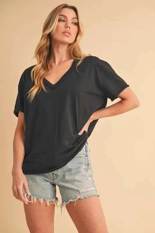 Aemi+Co V-Neck Short Sleeve T-Shirt af2c175f24f94075b4b280e86adf8fac-Max-Origin