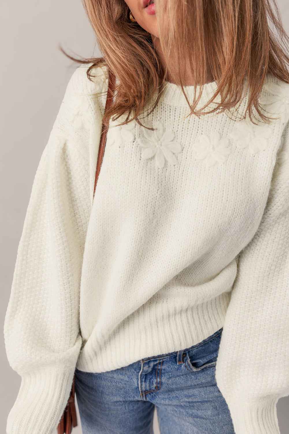 White Flower Detail Round Neck Contrast Textured Puff Sleeve Sweater afee04bd05cb5993